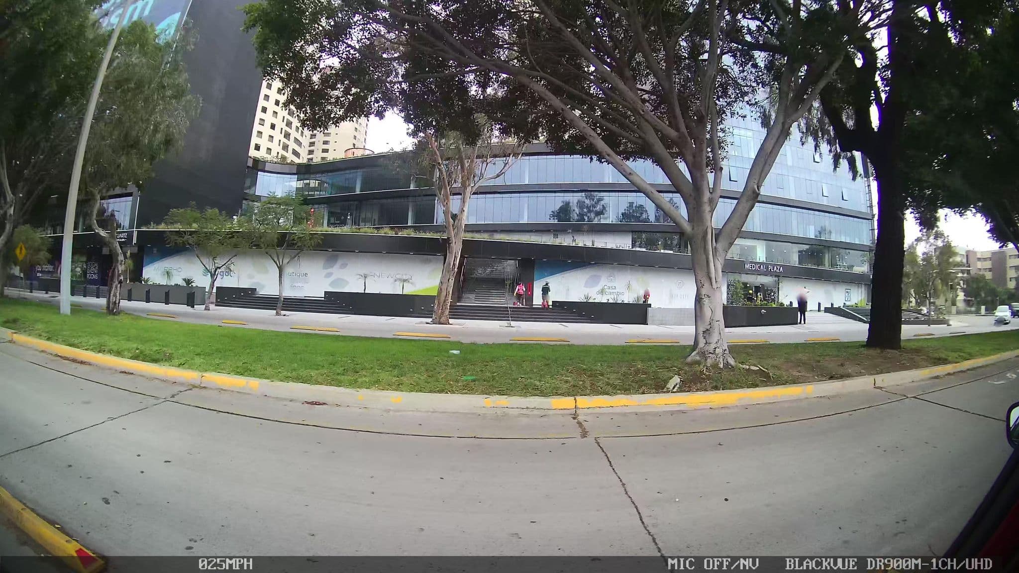 Street view near Quartz Hotel, Tijuana — © kaart_3 (CC BY-SA · Mapillary)