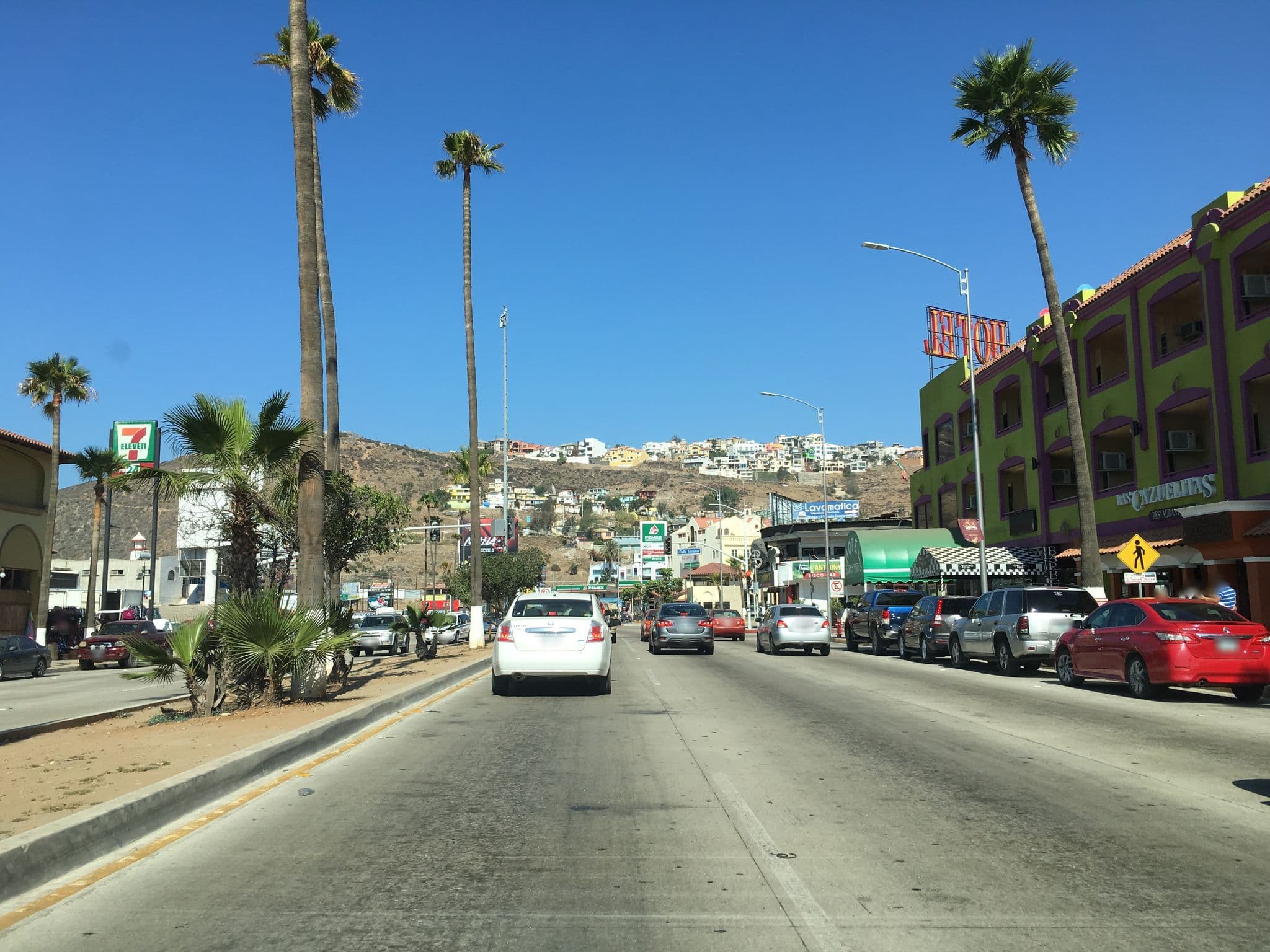 Street view near Arrendadora Hotelera de Ensenada, Ensenada — © ccossio (CC BY-SA · Mapillary)