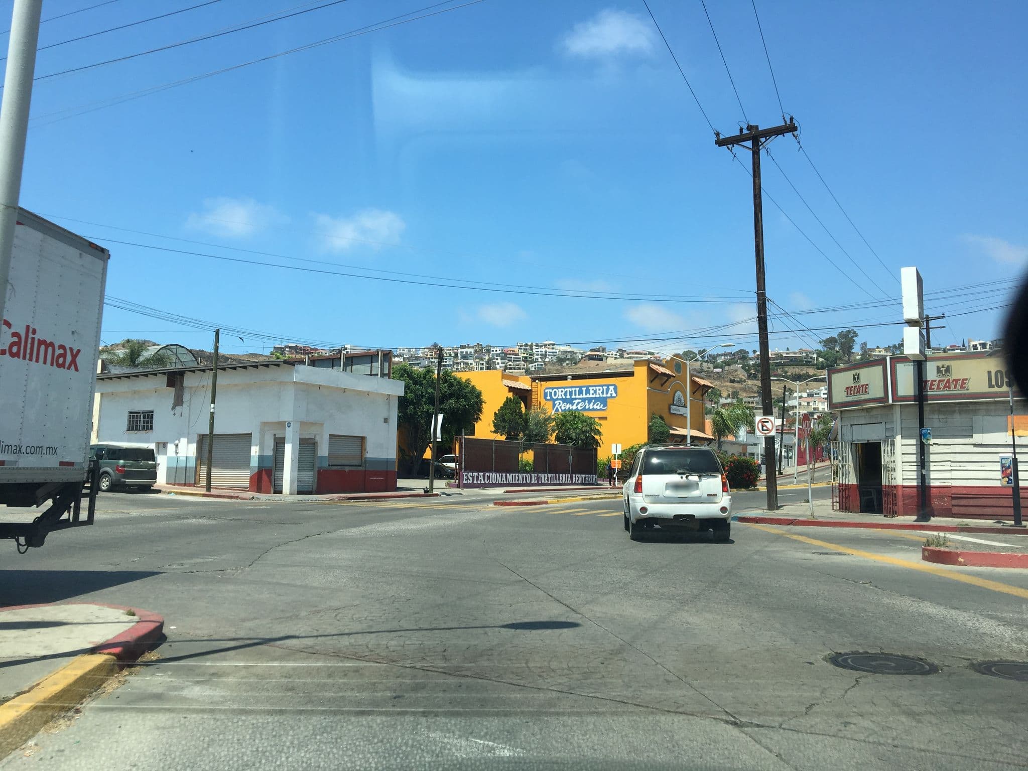 Street view near Hotel el Delfin, Ensenada — © ccossio (CC BY-SA · Mapillary)