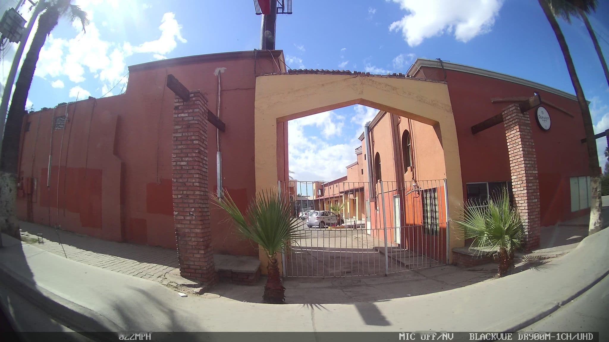 Street view near HotelCo Inn, Mexicali — © kaart_3 (CC BY-SA · Mapillary)
