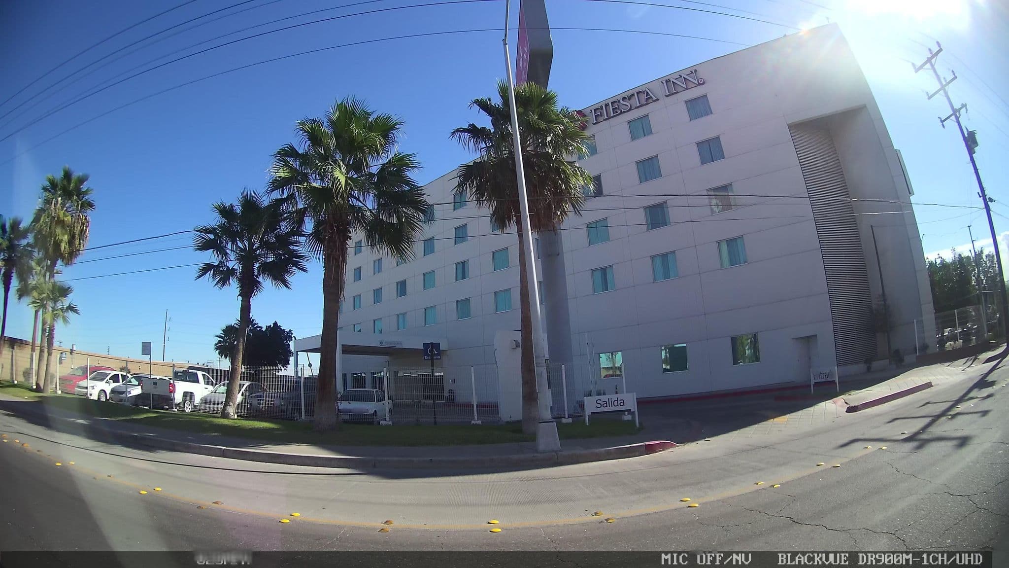 Street view near Fiesta Inn Mexicali, Mexicali — © kaart_2 (CC BY-SA · Mapillary)