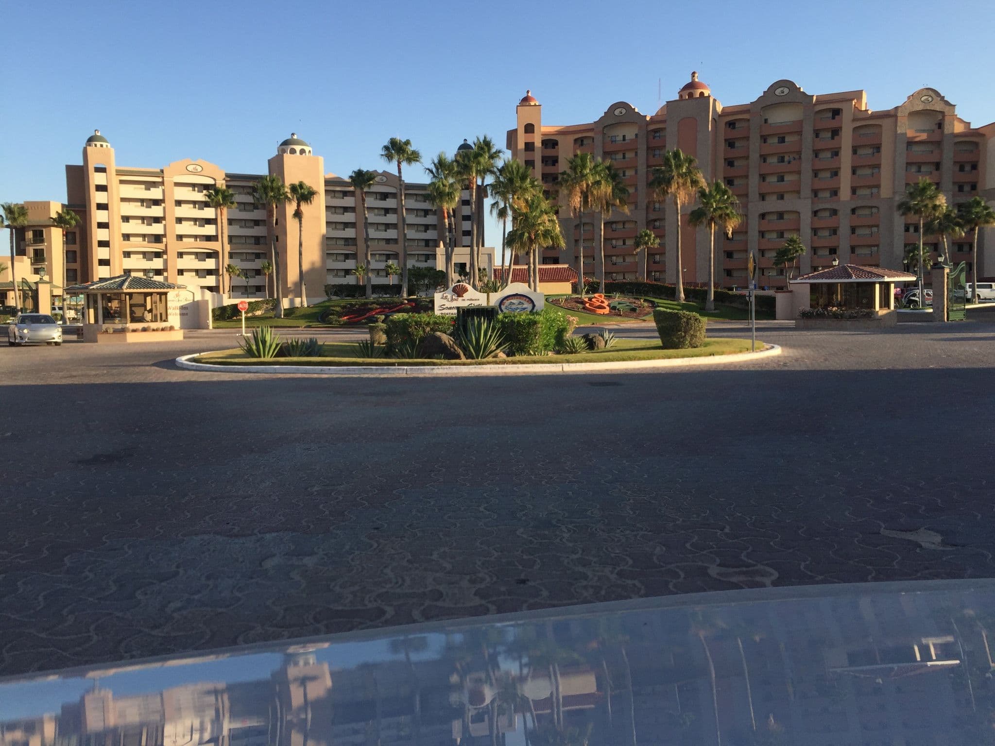 Street view near Rocky Point Sonoran Resorts, Puerto Peñasco — © cmdigital (CC BY-SA · Mapillary)