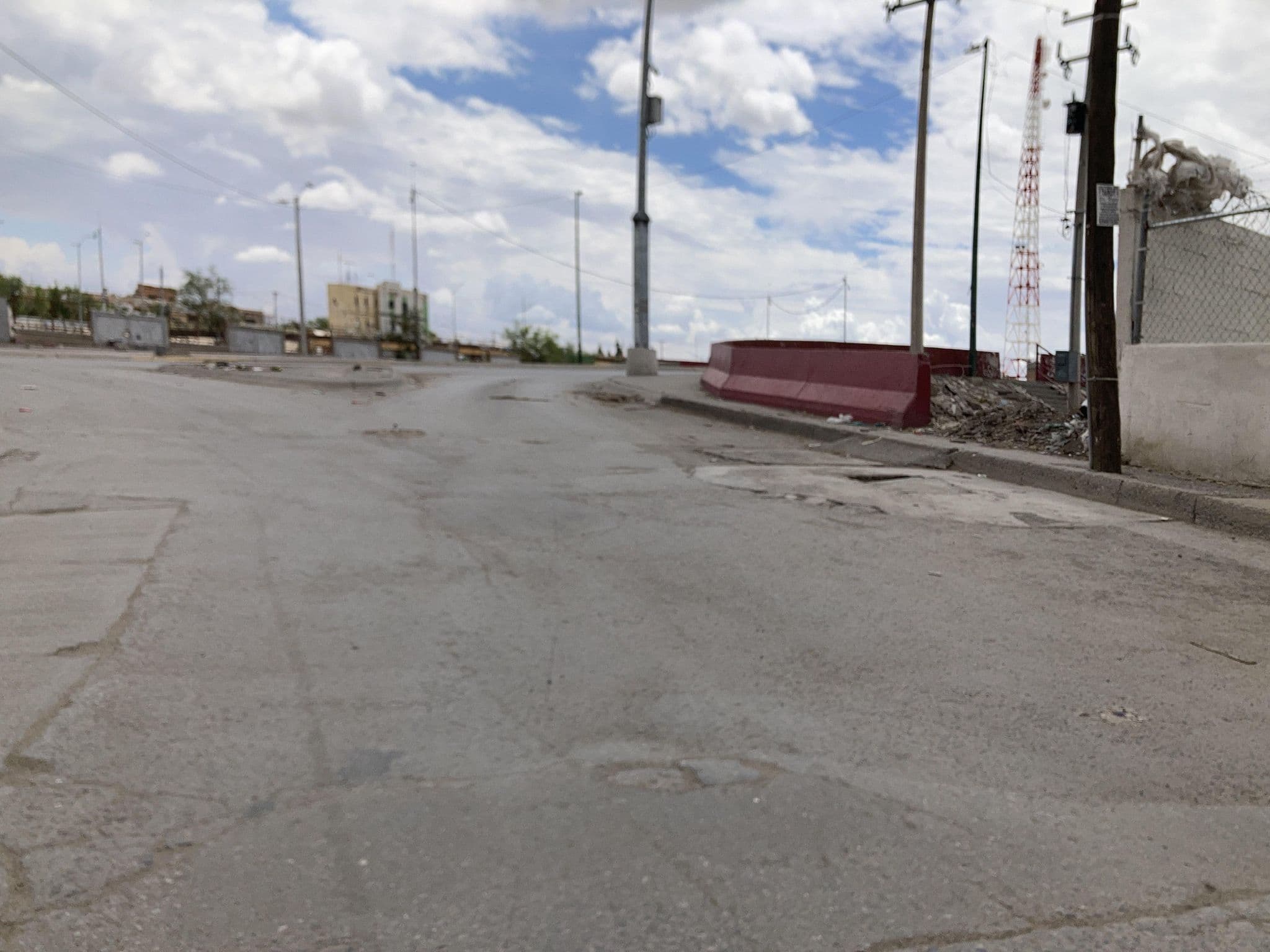 Street view near Hotel Campesino, Ciudad Juárez — © dsrtsndnts (CC BY-SA · Mapillary)