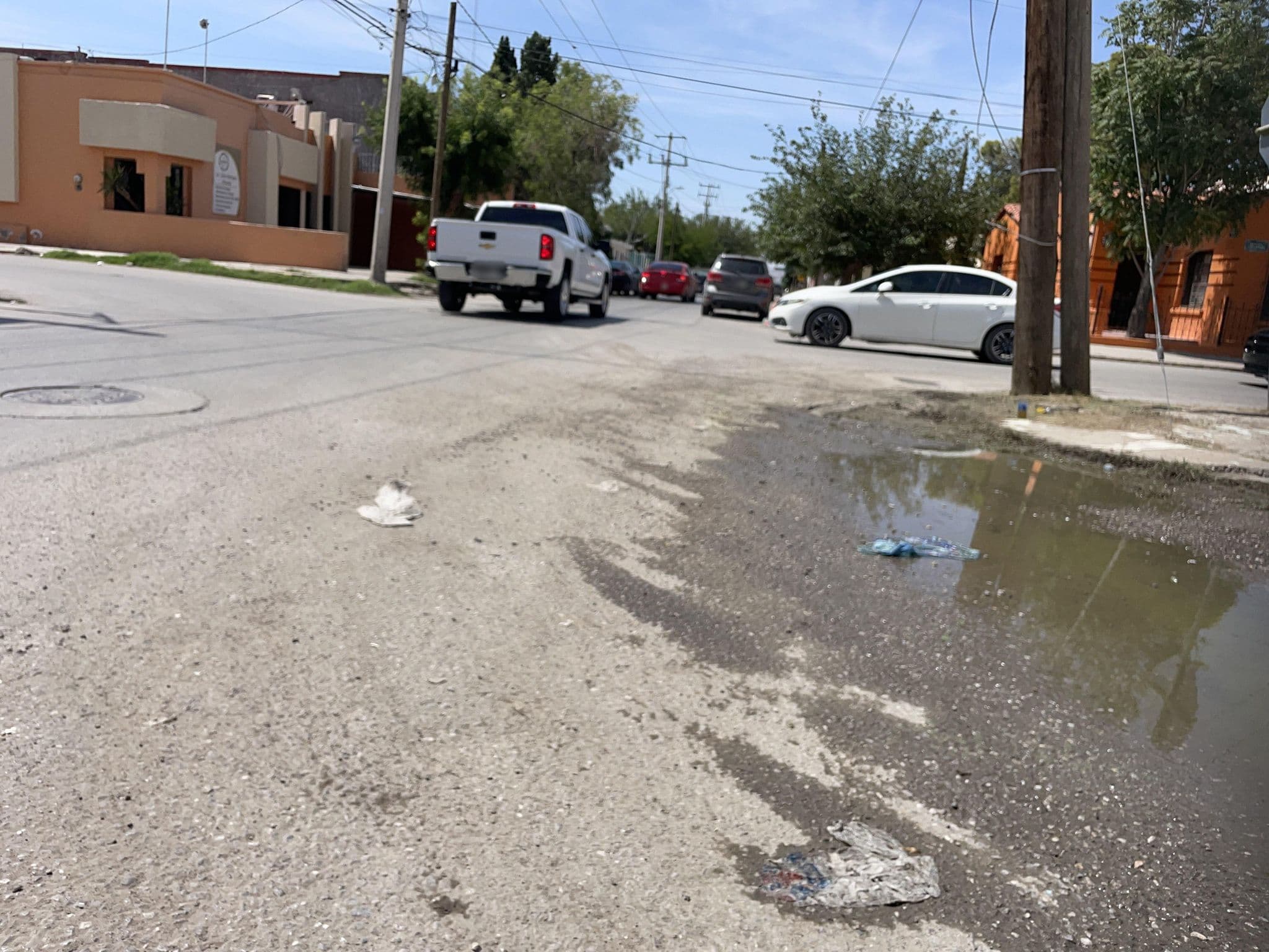 Street view near Juarez Suites, Ciudad Juárez — © Luis_Bi_Ci (CC BY-SA · Mapillary)