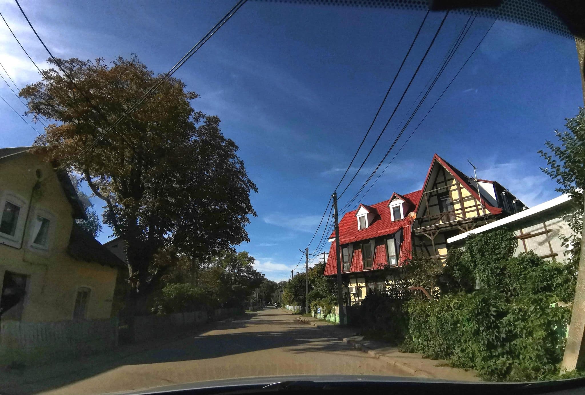 Street view near Росситен, Zelenogradsk — © sleemp (CC BY-SA · Mapillary)