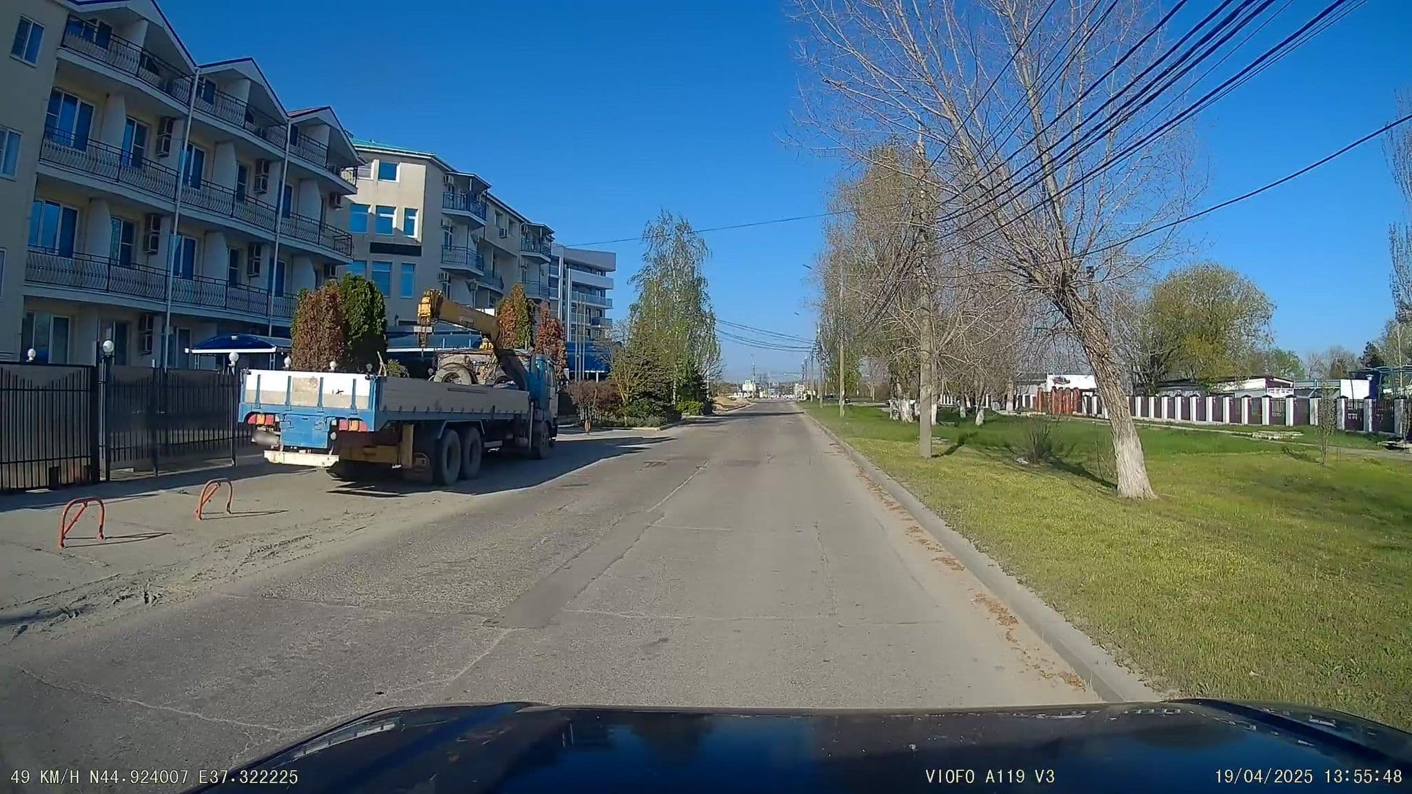 Street view near Отель "Камчатка", Anapa — © azimuth (CC BY-SA · Mapillary)
