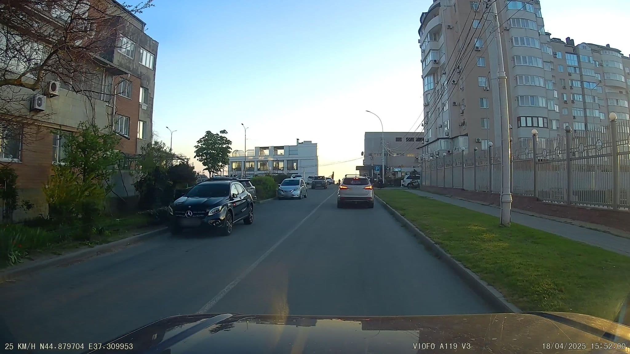 Street view near Валенсия, Anapa — © azimuth (CC BY-SA · Mapillary)