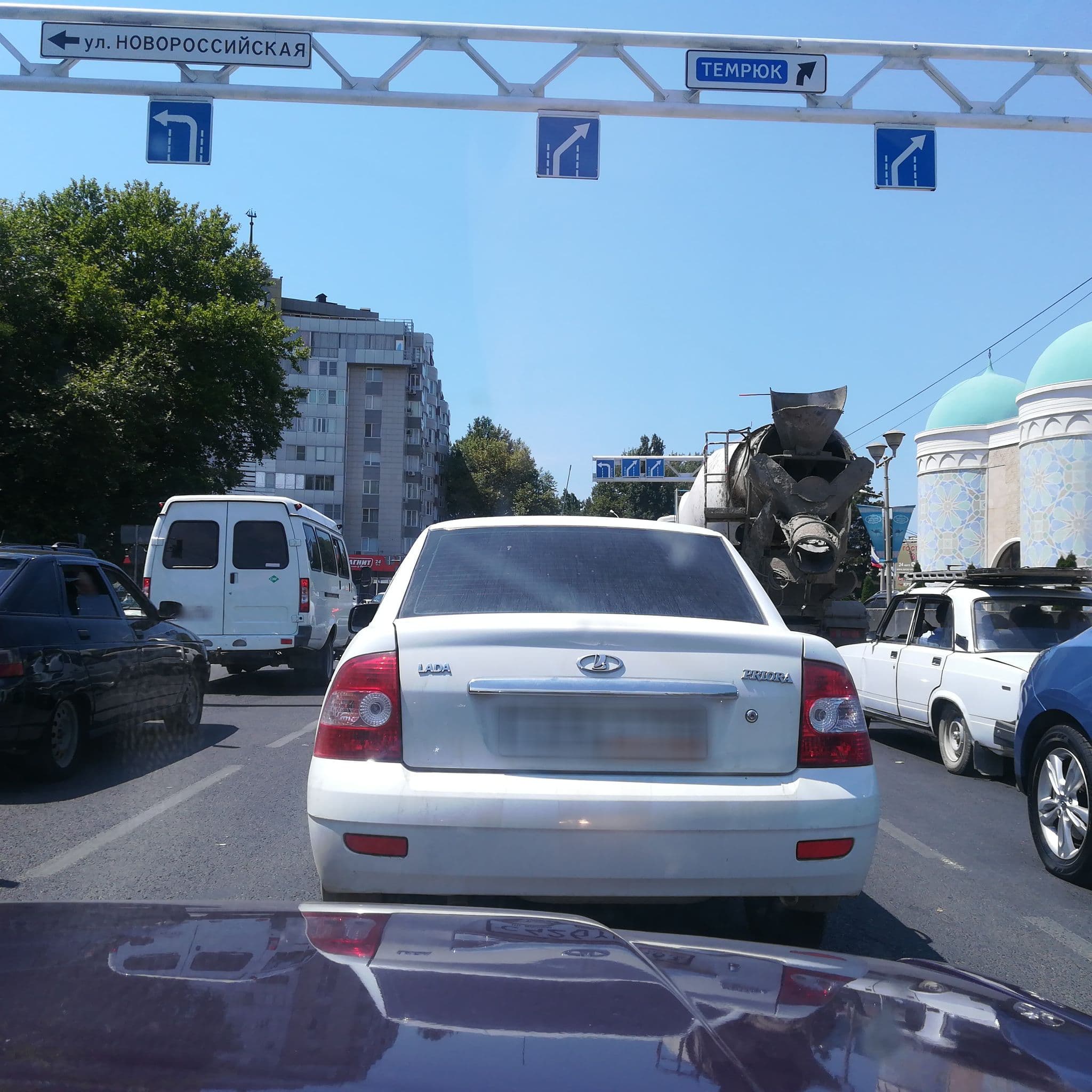 Street view near Гостиница Заря, Anapa — © api (CC BY-SA · Mapillary)