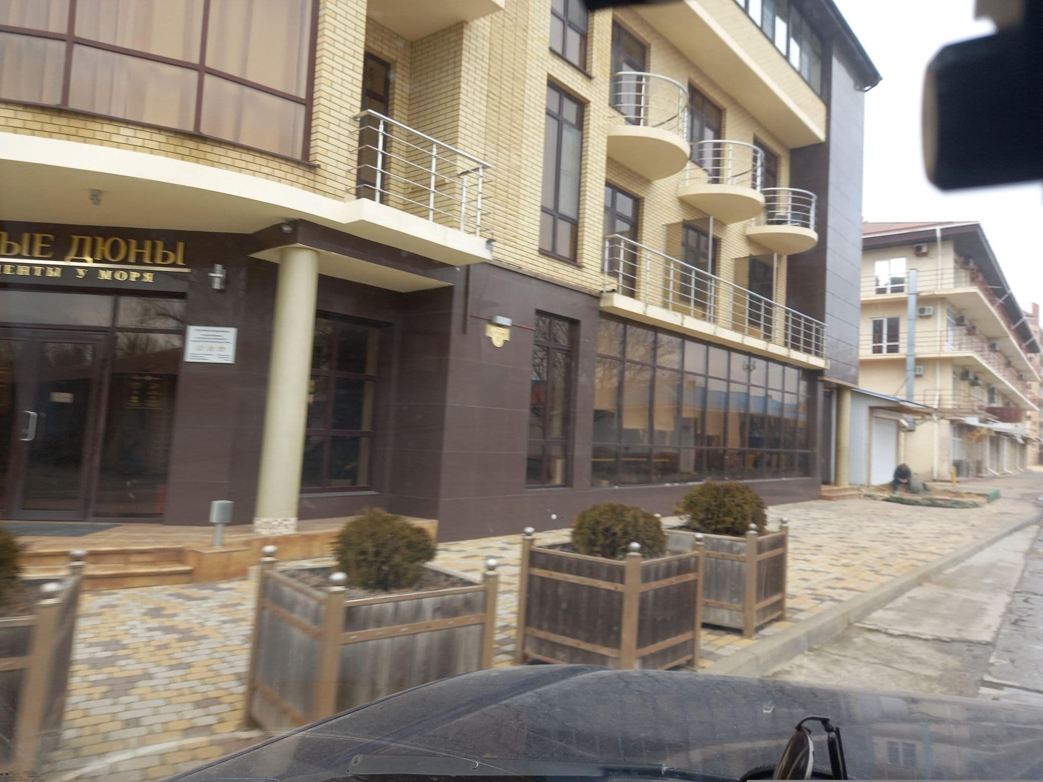 Street view near Golden Dunes, Vityazevo — © azimuth (CC BY-SA · Mapillary)