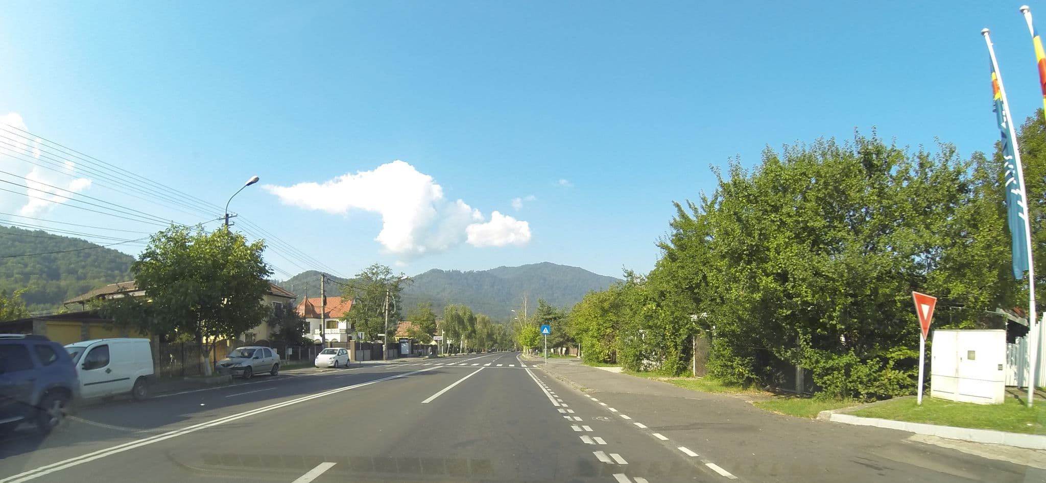 Street view near Pensiunea Laura, Braşov