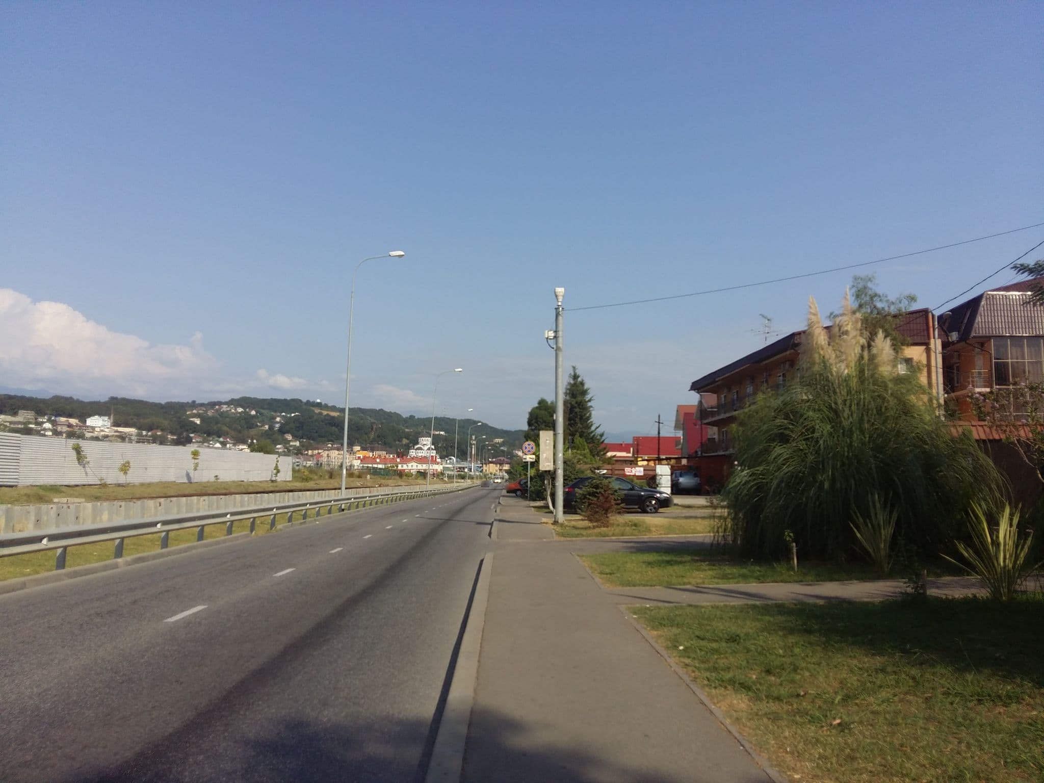 Street view near Гостиница  "София", Sirius — © dim8 (CC BY-SA · Mapillary)