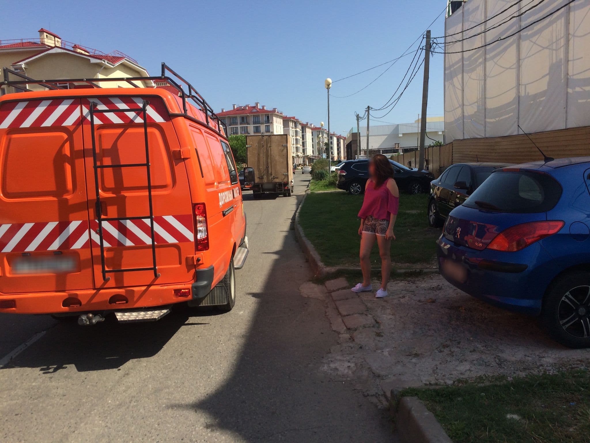 Street view near Отель Паруса, Sirius — © dmitriynikitin (CC BY-SA · Mapillary)