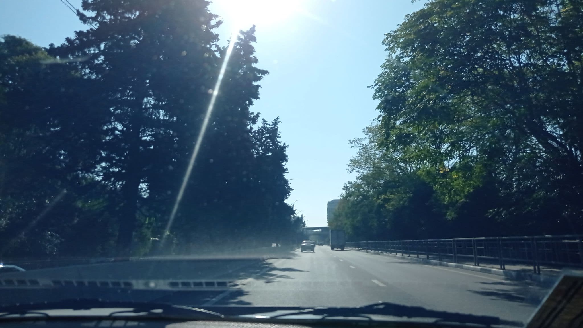 Street view near Отель Элас, Kudepsta — © petunder (CC BY-SA · Mapillary)