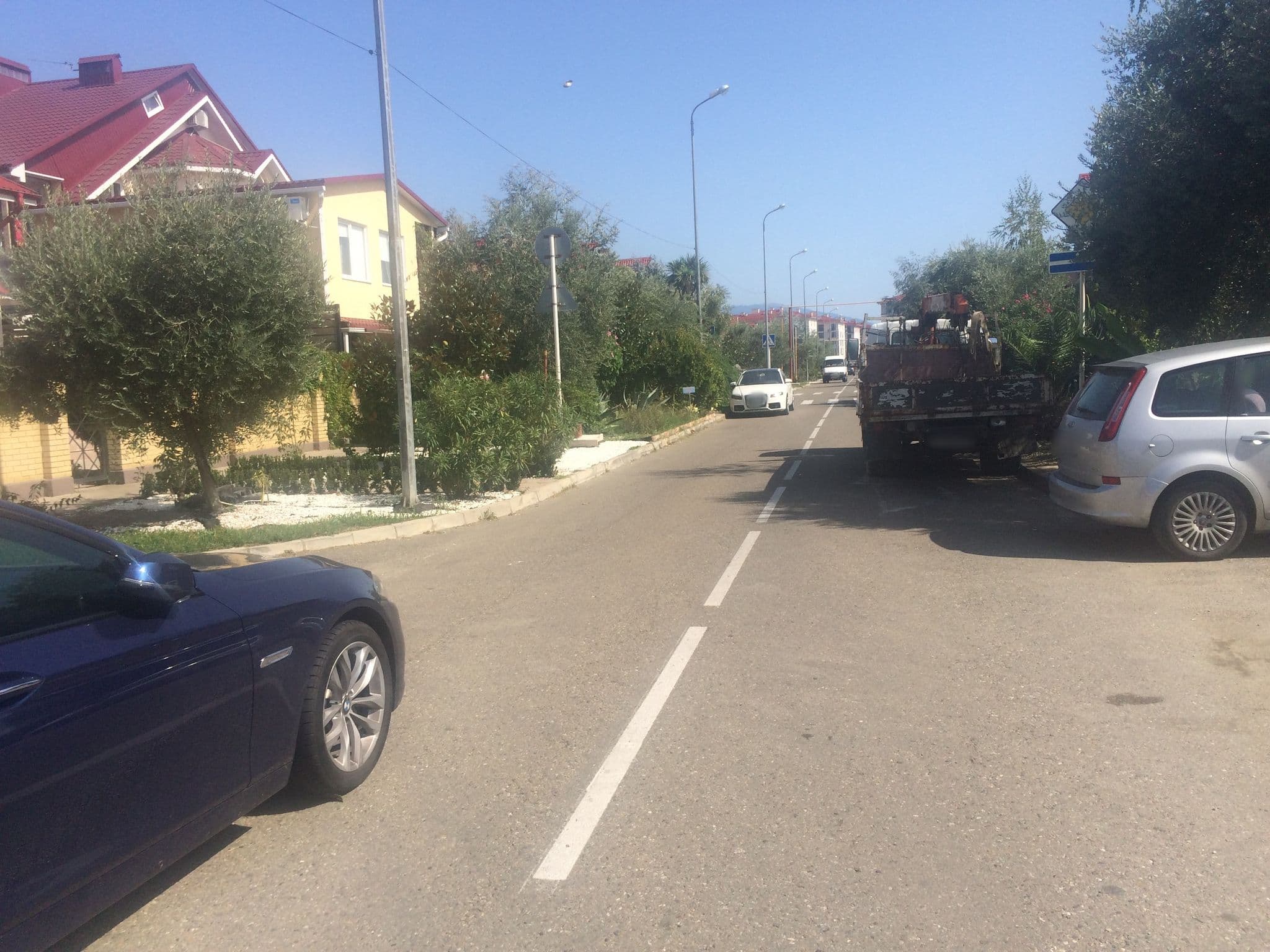 Street view near Некрасовка Village, Sirius — © rakven (CC BY-SA · Mapillary)
