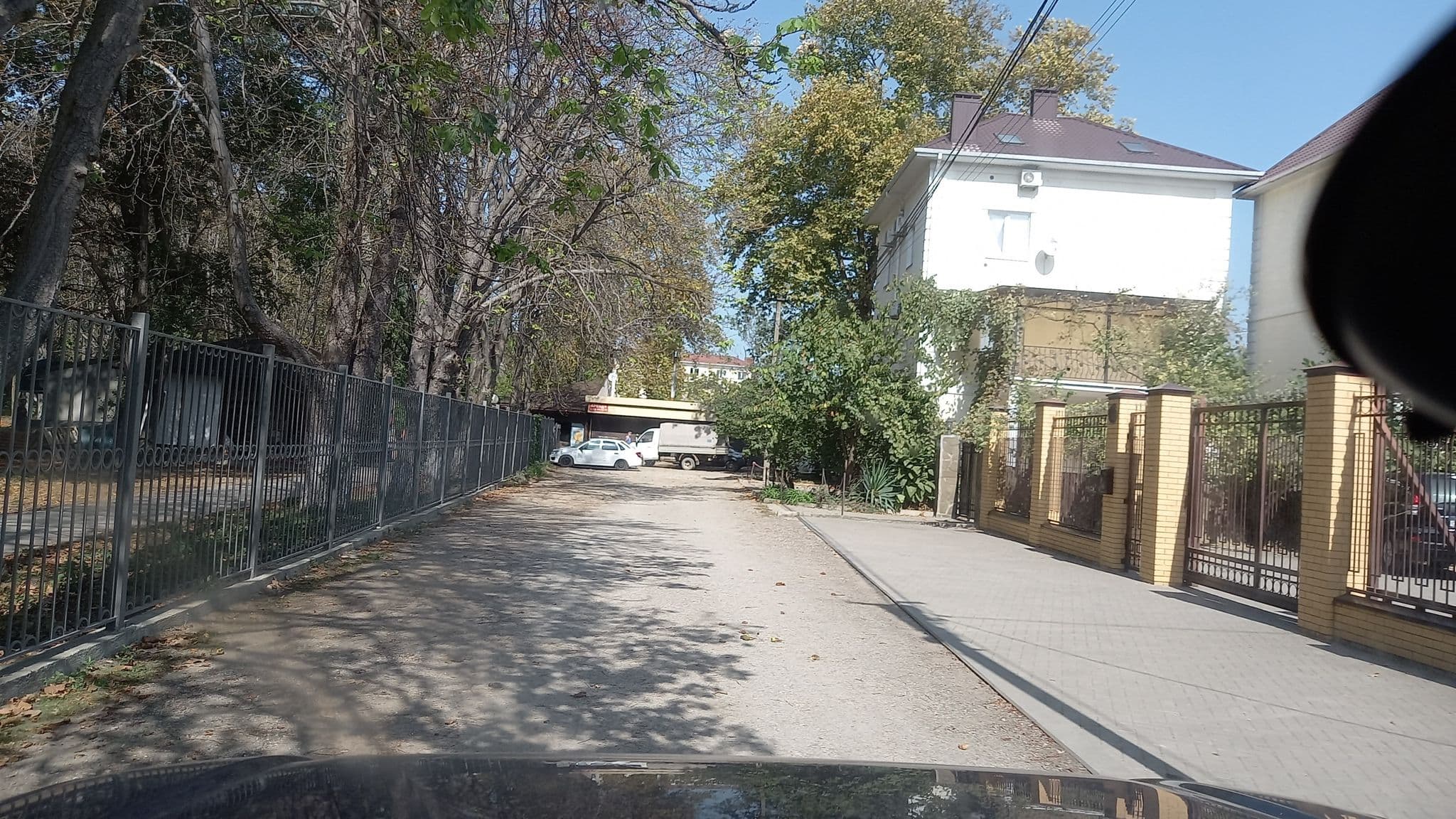 Street view near Гостевой дом «Кристина», Arkhipo-Osipovka — © azimuth (CC BY-SA · Mapillary)