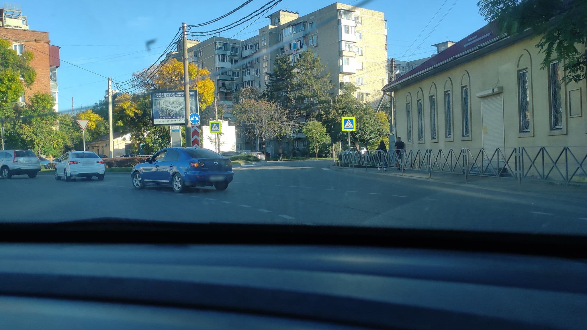 Street view near Cristal Palace, Krasnodar — © xangel2net (CC BY-SA · Mapillary)