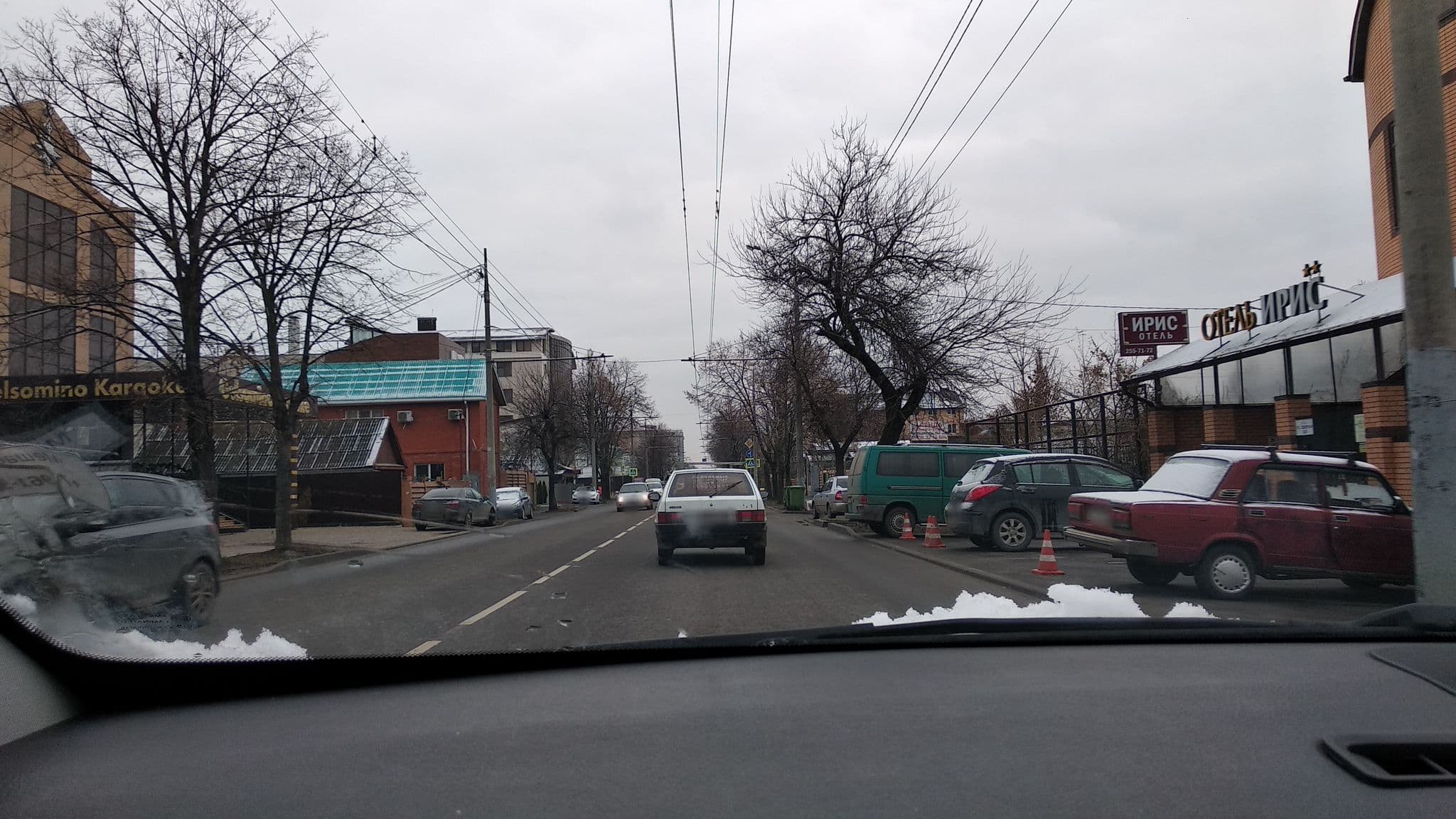 Street view near Отель Ирон, Krasnodar — © vanmhit (CC BY-SA · Mapillary)
