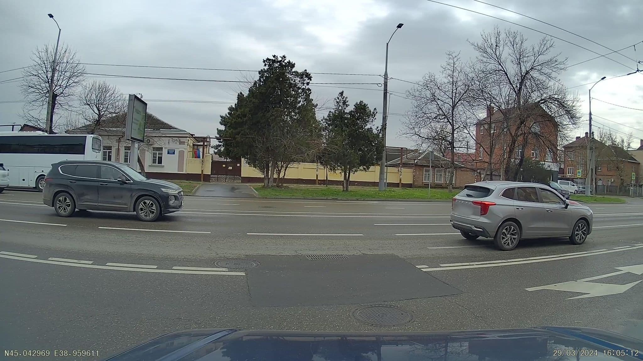 Street view near Гостевой Дом Ангела, Krasnodar — © azimuth (CC BY-SA · Mapillary)
