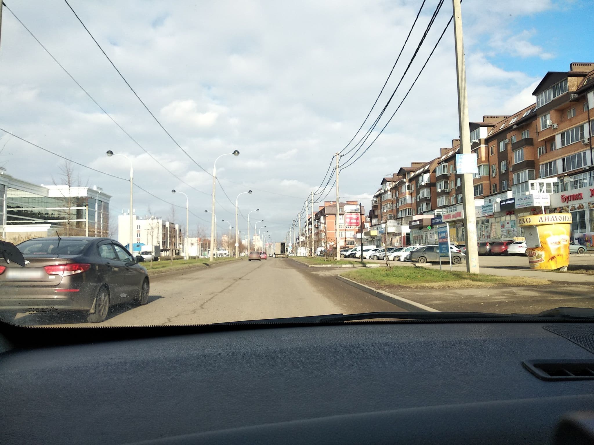 Street view near Отель Олива, Krasnodar — © vanmhit (CC BY-SA · Mapillary)