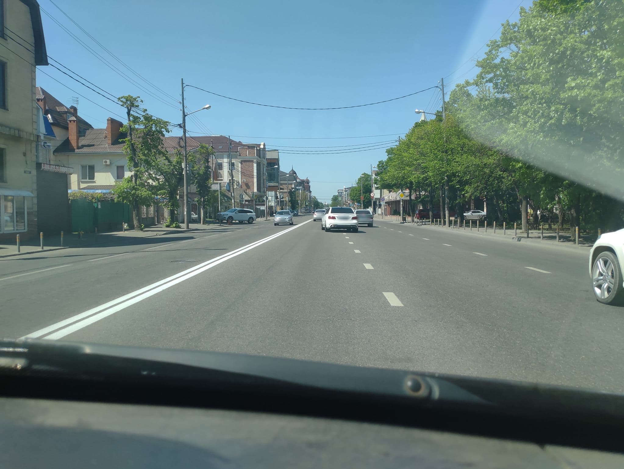 Street view near Riviera Hotel, Krasnodar — © xangel2net (CC BY-SA · Mapillary)