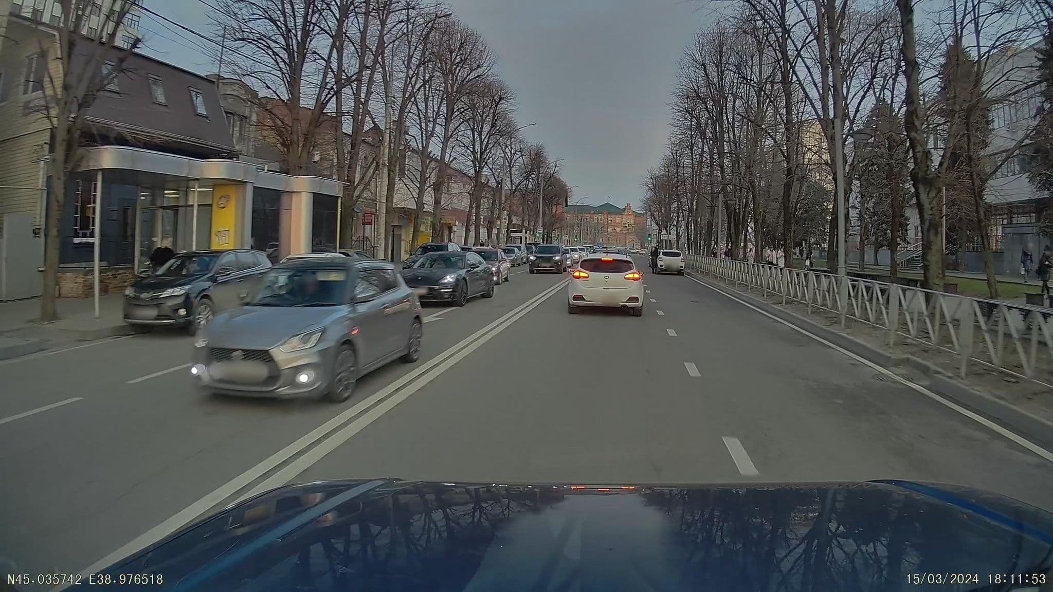 Street view near Отель Краски, Krasnodar — © azimuth (CC BY-SA · Mapillary)