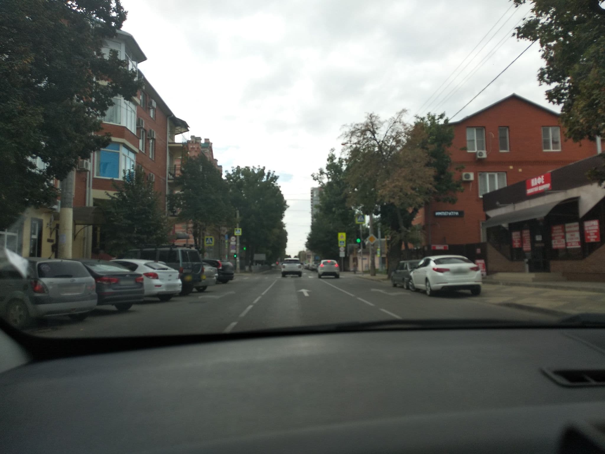 Street view near Бордель Императрица, Krasnodar — © vanmhit (CC BY-SA · Mapillary)