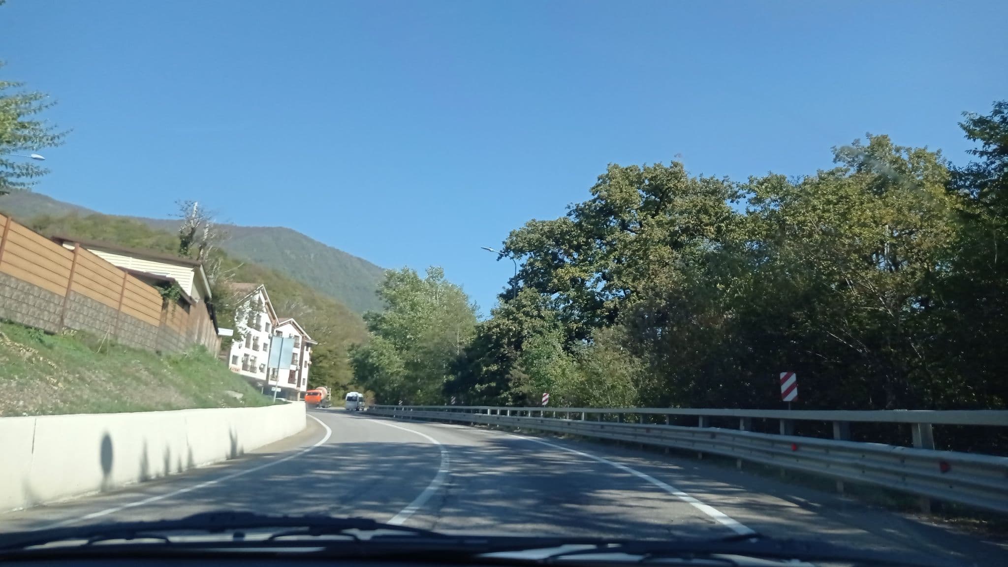 Street view near Freeridefriends, Vysokoye — © petunder (CC BY-SA · Mapillary)