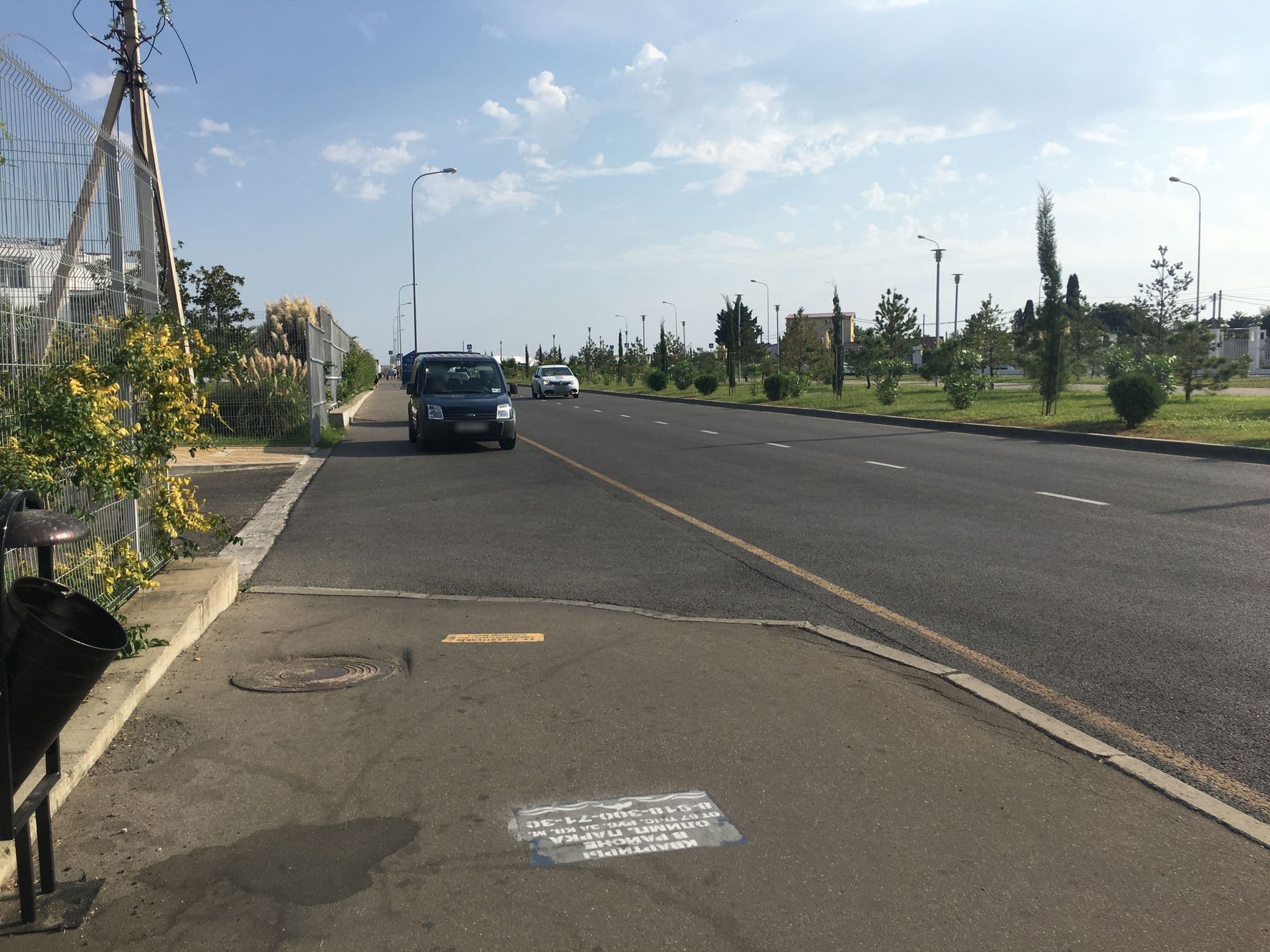 Street view near Bridge Resort Корпус Вена, Sirius — © nikitabull (CC BY-SA · Mapillary)