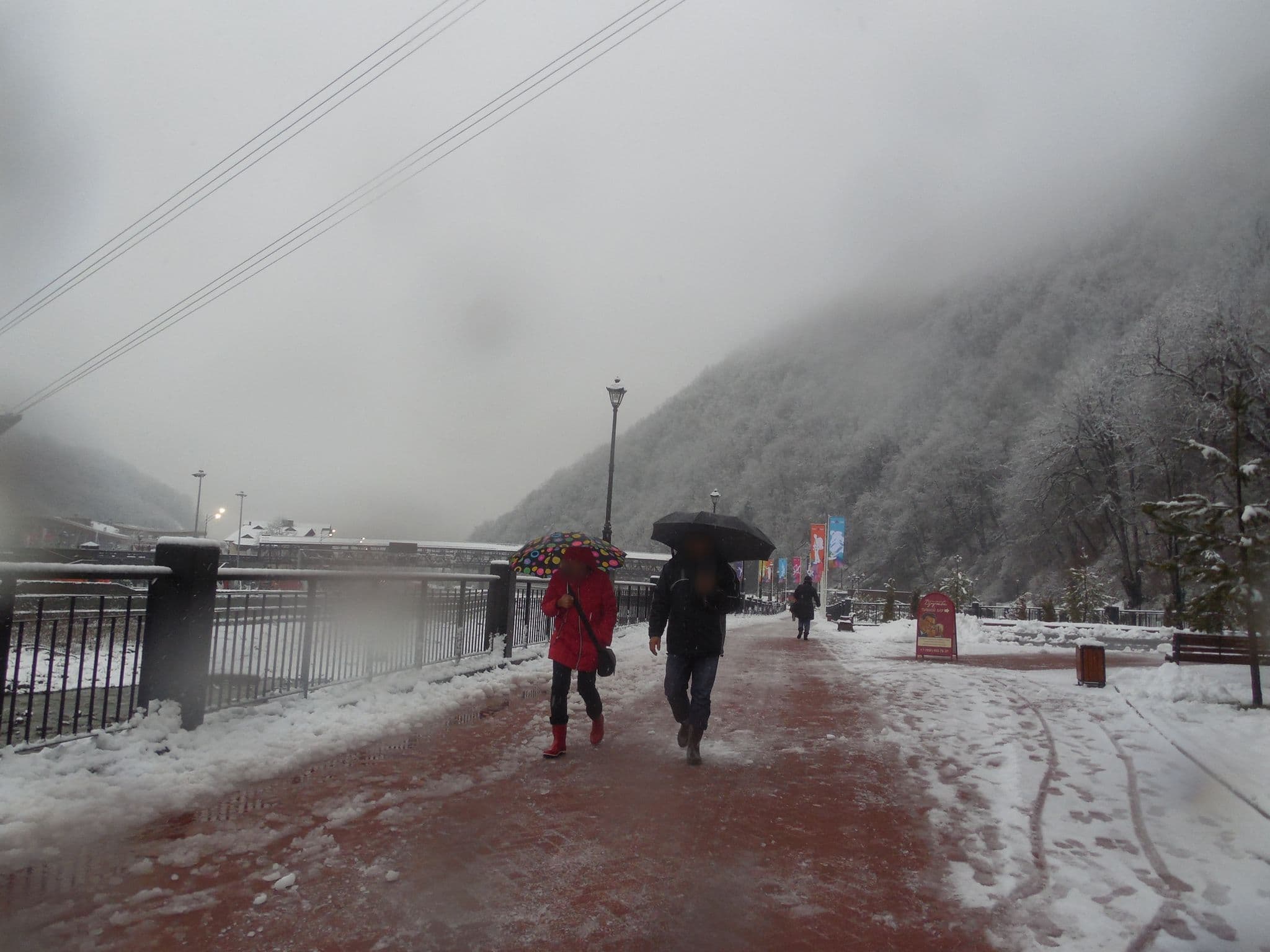 Street view near Heliopark Valset, Vysokoye — © trolleway (CC BY-SA · Mapillary)