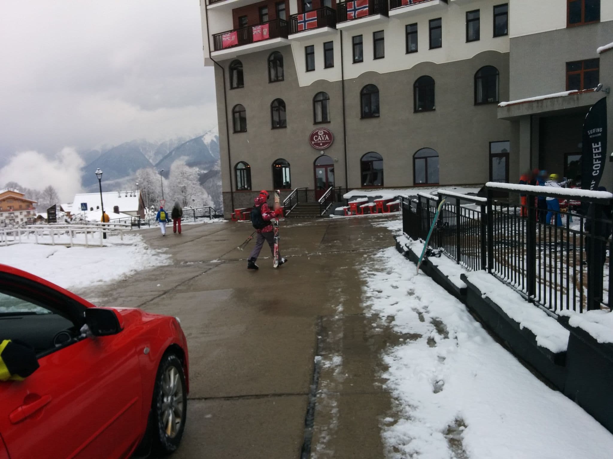 Street view near Rider's Lodge, Vysokoye — © kirikset (CC BY-SA · Mapillary)