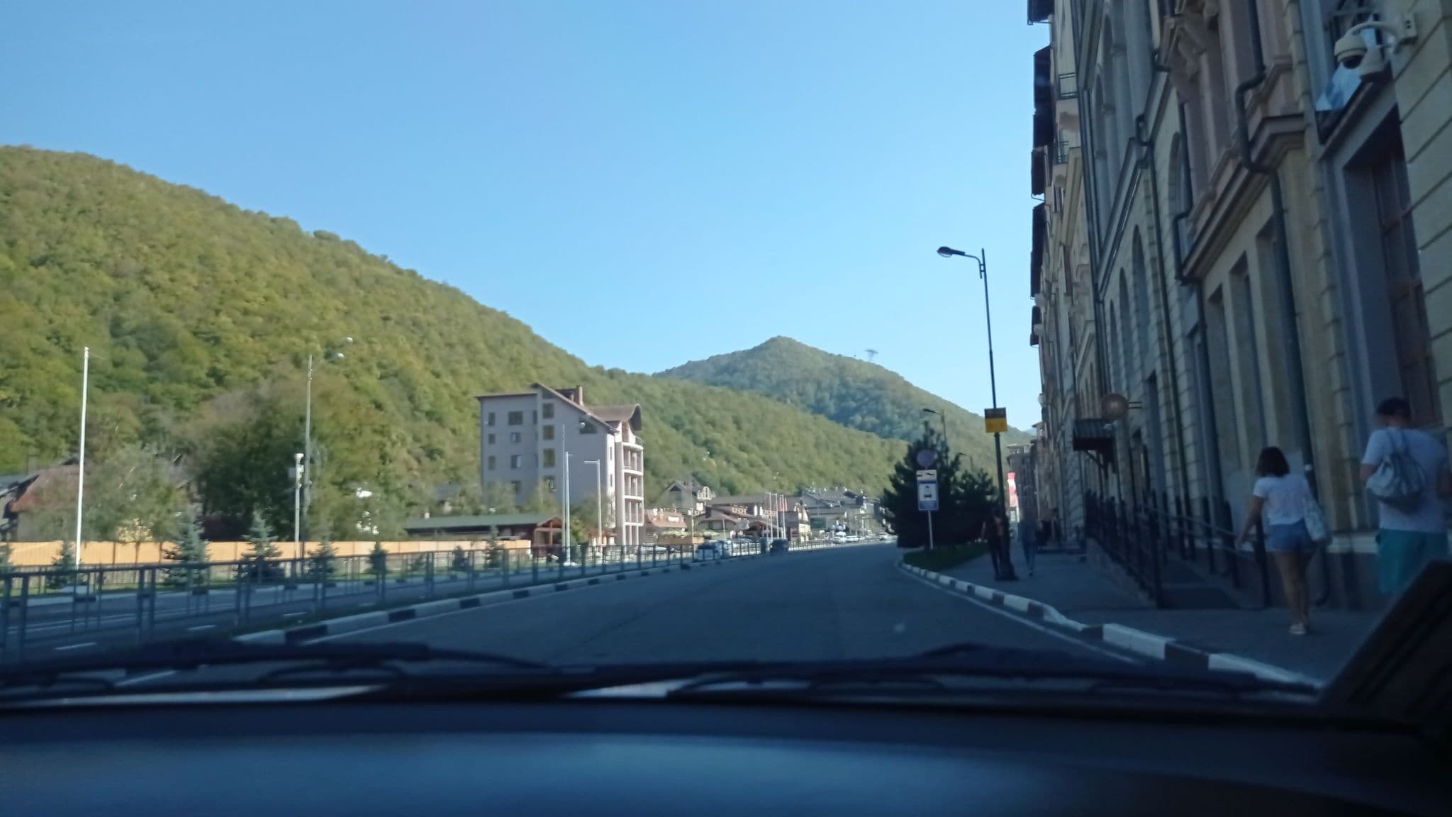 Street view near 4 Вершины, Vysokoye — © petunder (CC BY-SA · Mapillary)