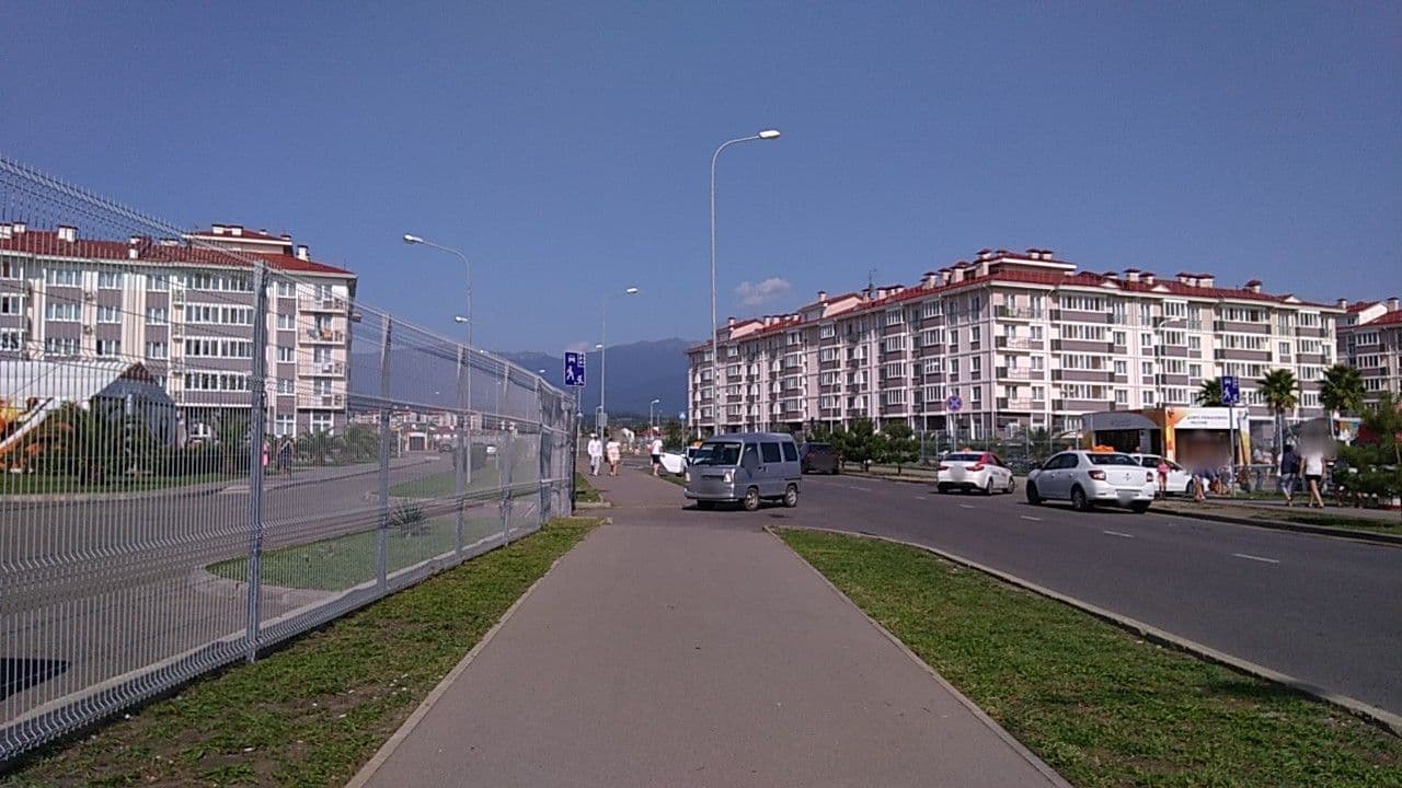 Street view near Квартал Семейный, Sirius — © tanya_n (CC BY-SA · Mapillary)