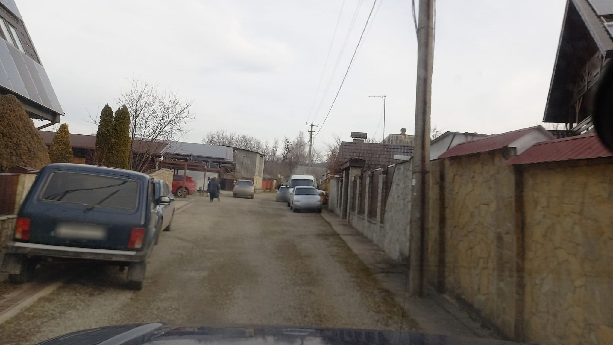 Street view near Отель и ресторан «Усадьба Парфенова», Kamennomostskiy — © azimuth (CC BY-SA · Mapillary)