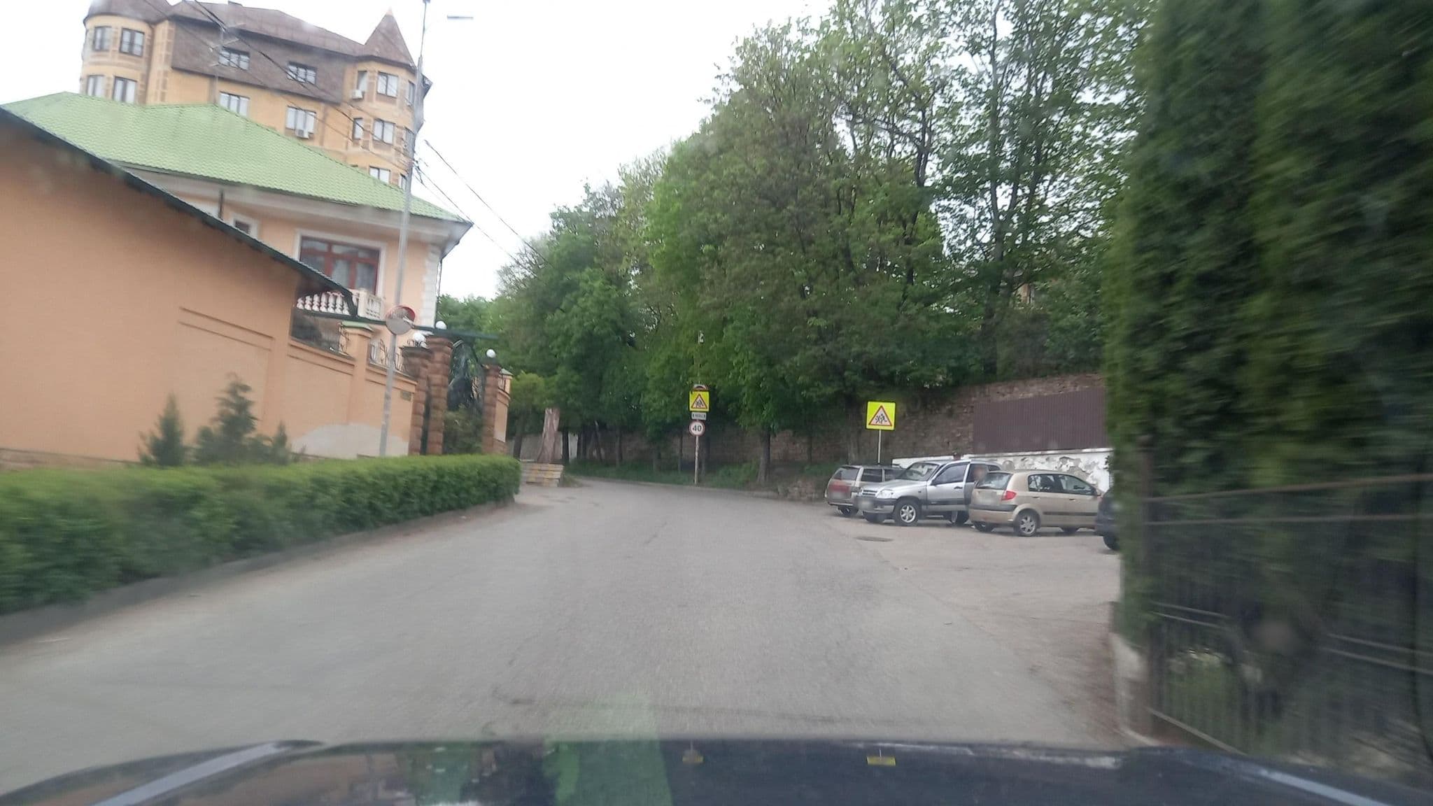Street view near Вернисаж, Kislovodsk — © azimuth (CC BY-SA · Mapillary)