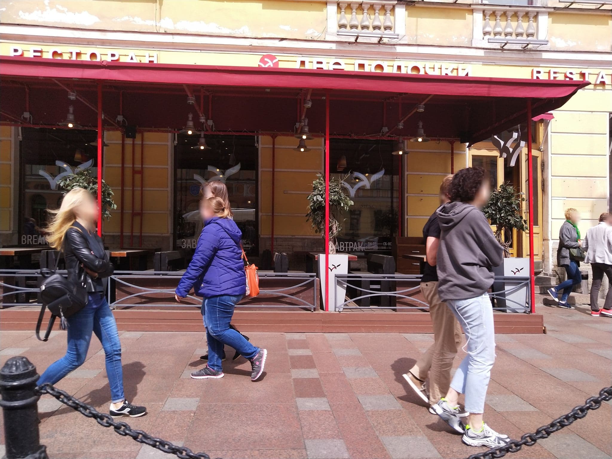 Street view near Riverside На Невском, Saint Petersburg — © kino (CC BY-SA · Mapillary)