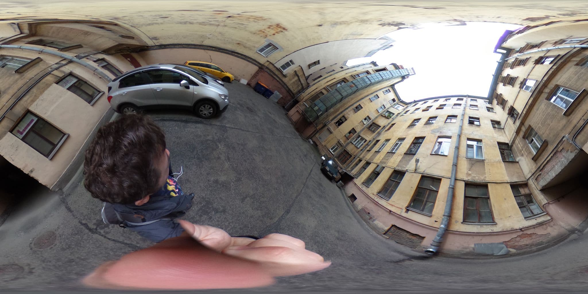 Street view near Hotel Ejen, Vasyl'evsky Ostrov — © trolleway (CC BY-SA · Mapillary)