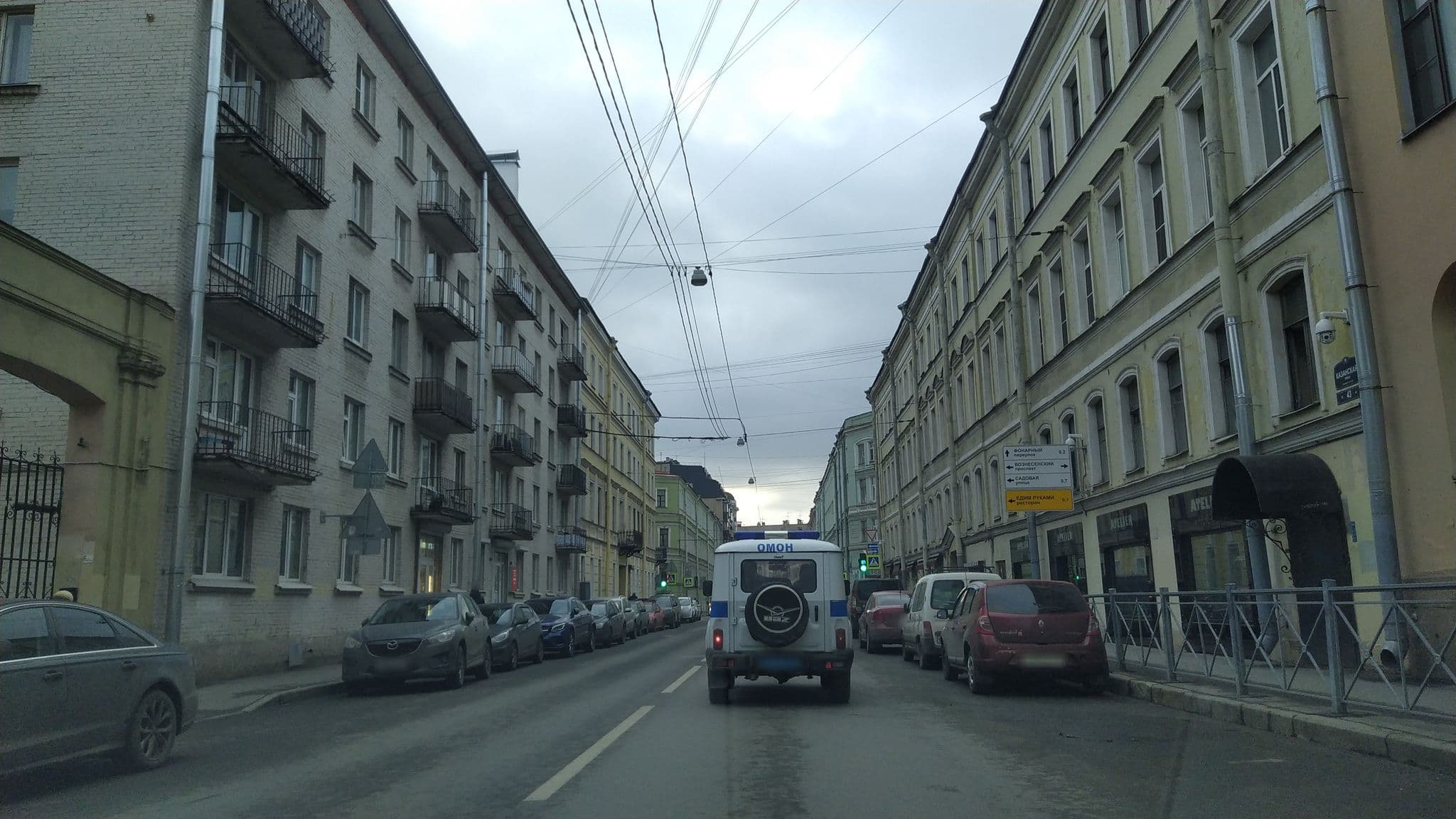 Street view near PETROVSKY DVOR, Admiralteisky — © ser9ei999 (CC BY-SA · Mapillary)