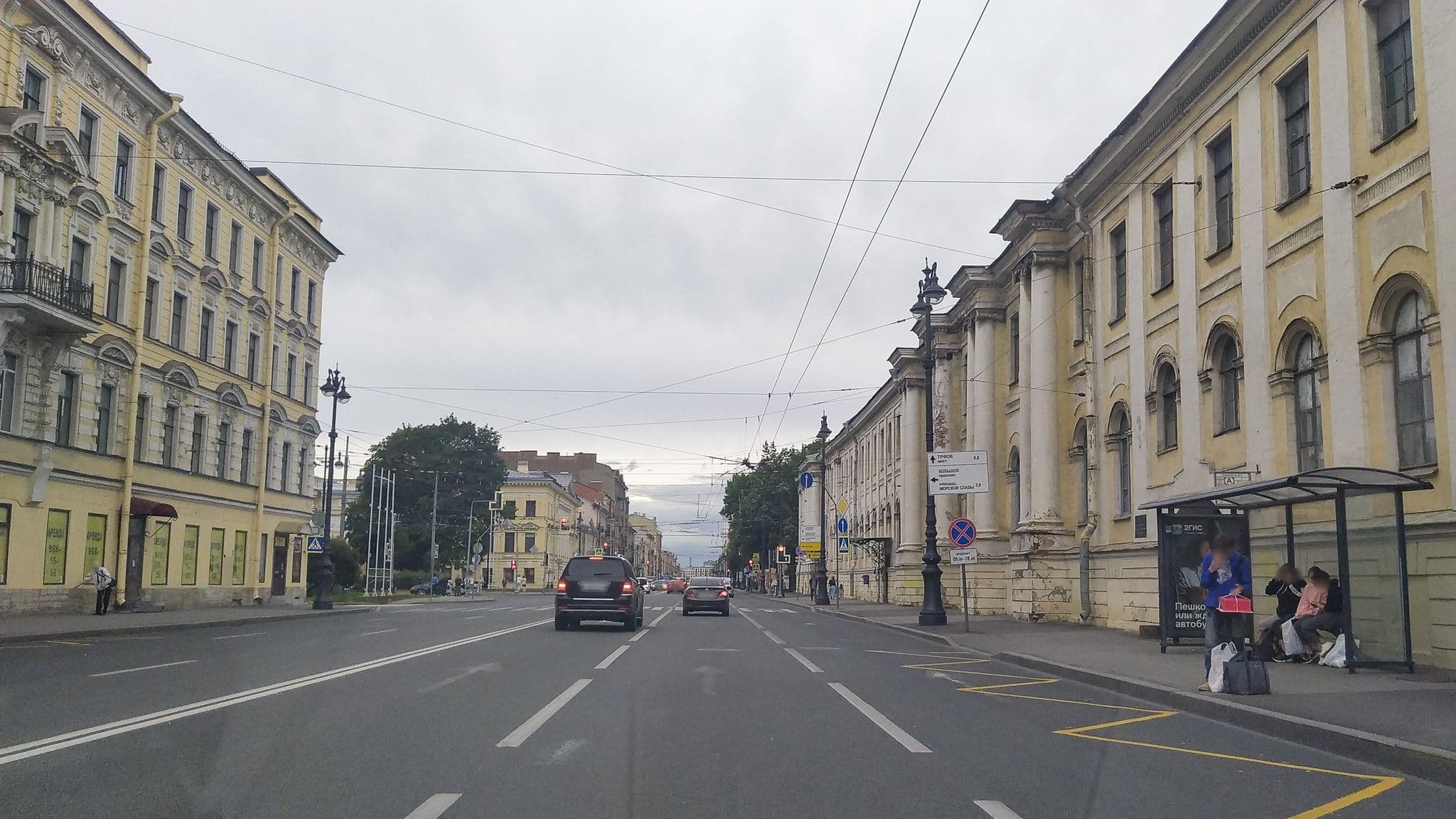 Street view near Stasov hotel, Saint Petersburg — © ser9ei999 (CC BY-SA · Mapillary)