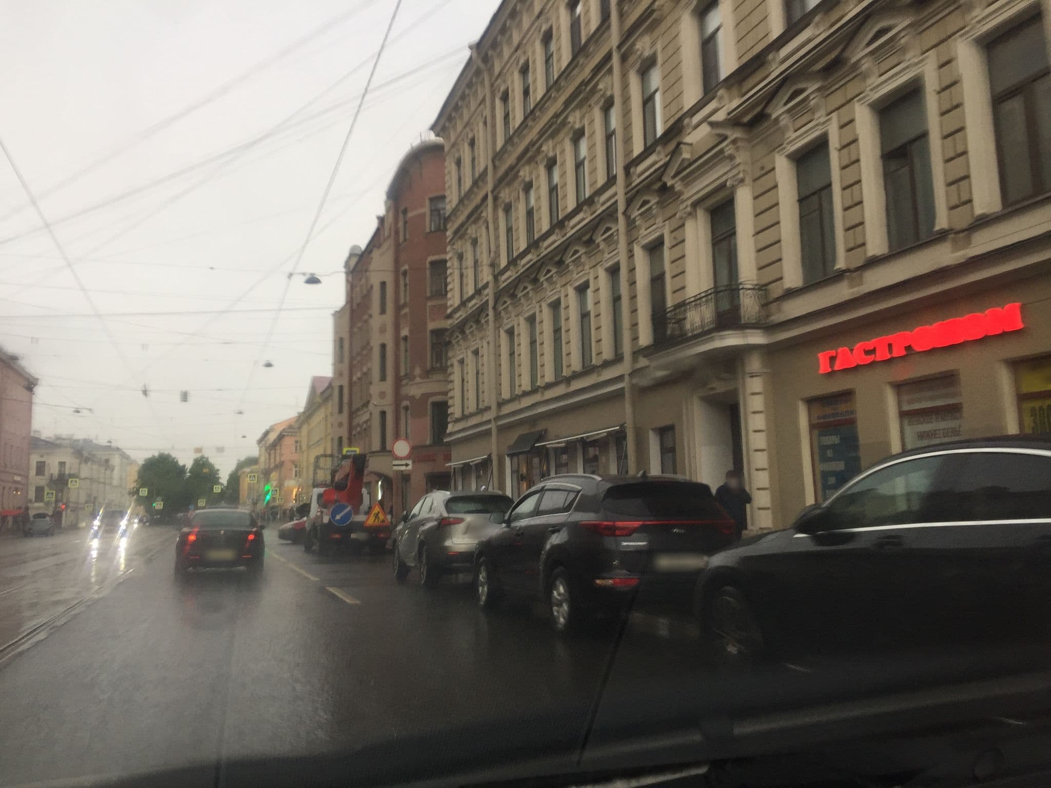 Street view near Васильевский двор, Vasyl'evsky Ostrov — © ser9ei999 (CC BY-SA · Mapillary)