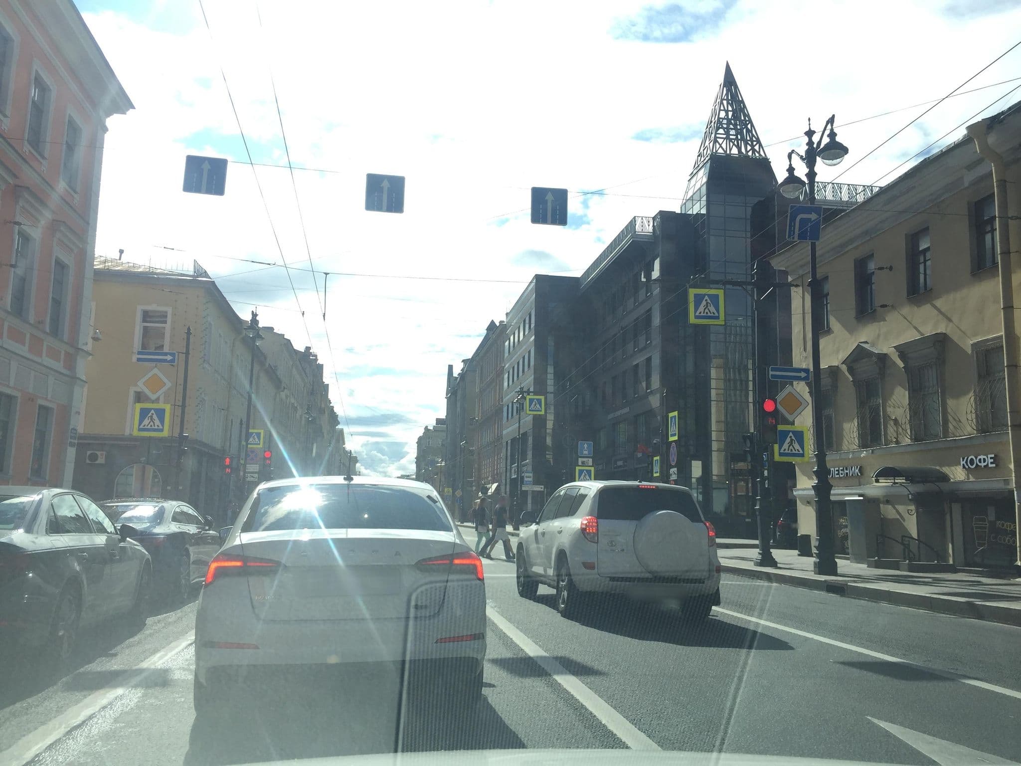 Street view near Vedensky Hotel / Отель Введенский, Petrogradka — © ser9ei999 (CC BY-SA · Mapillary)