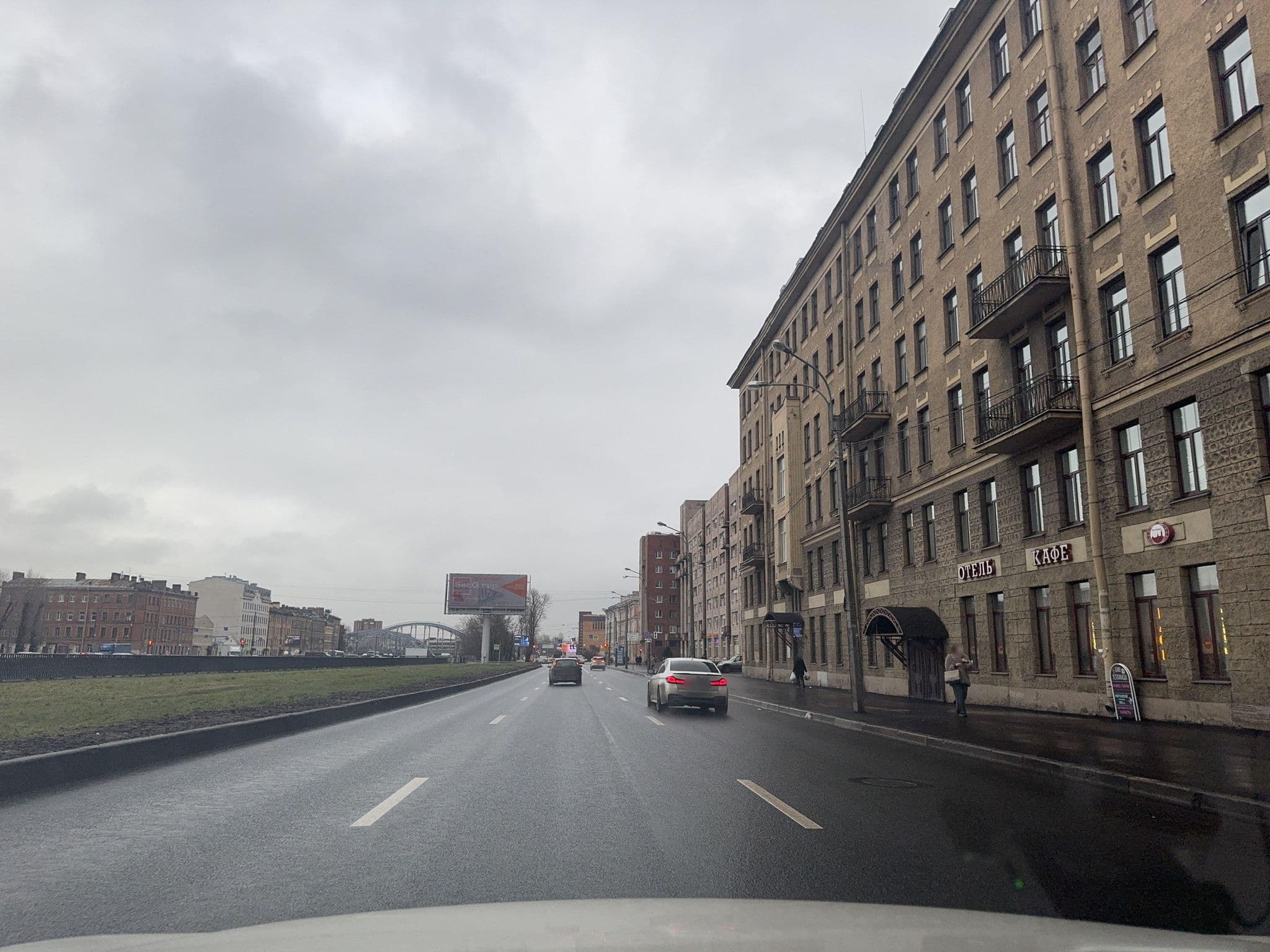 Street view near Эспланада, Centralniy — © ser9ei999 (CC BY-SA · Mapillary)