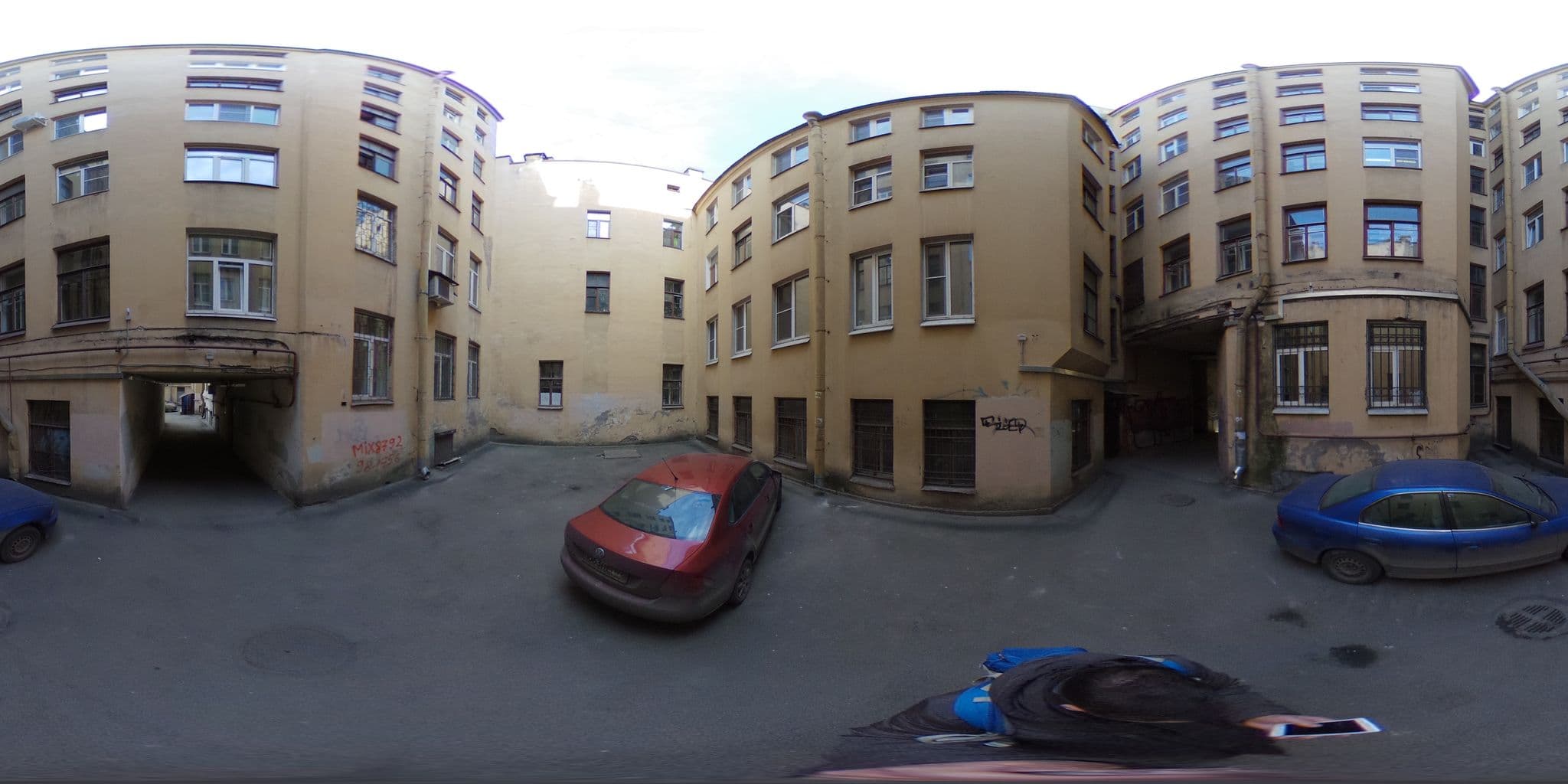 Street view near Moon hostel, Centralniy — © trolleway (CC BY-SA · Mapillary)
