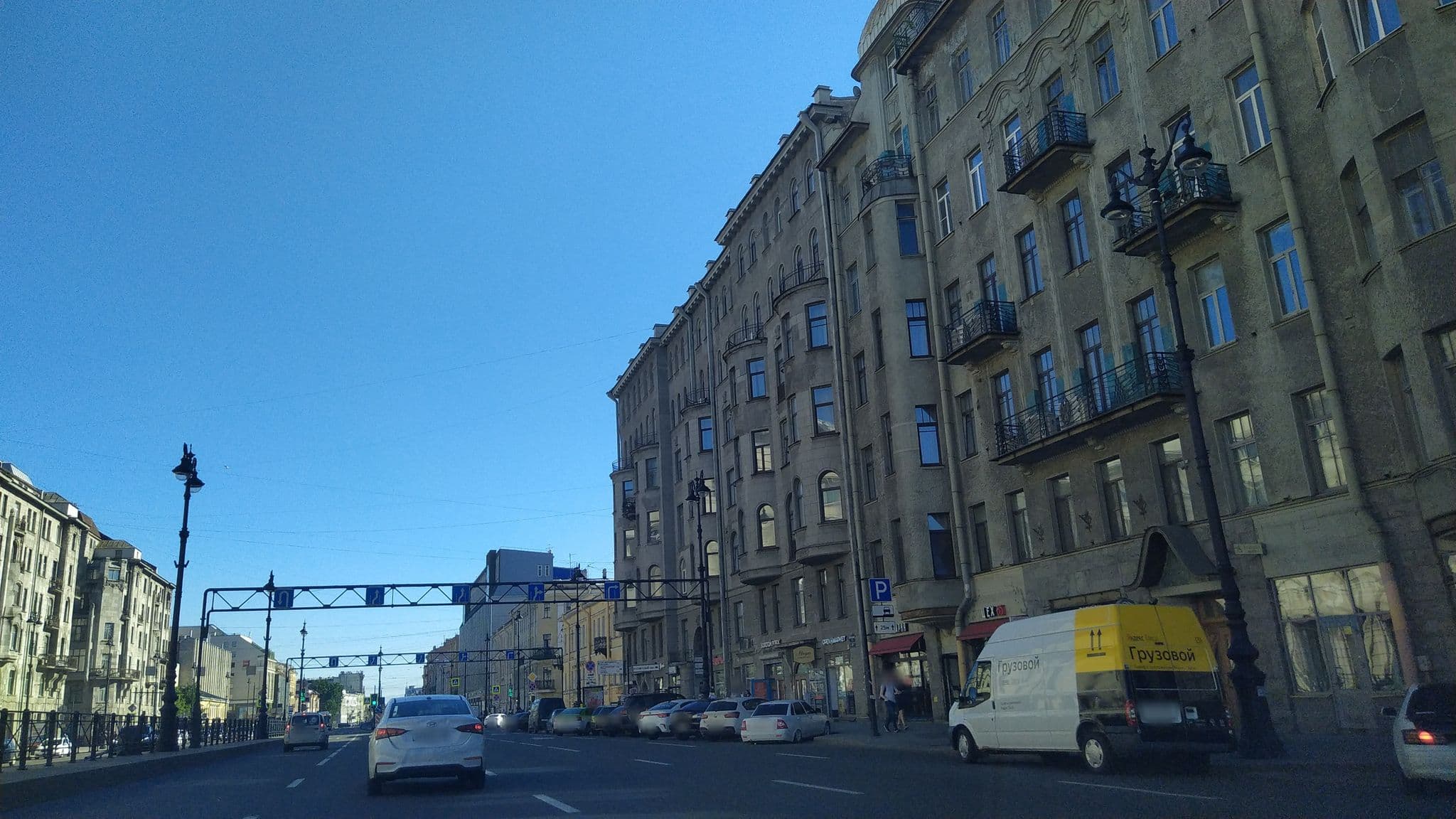 Street view near Эль румс, Centralniy — © ser9ei999 (CC BY-SA · Mapillary)