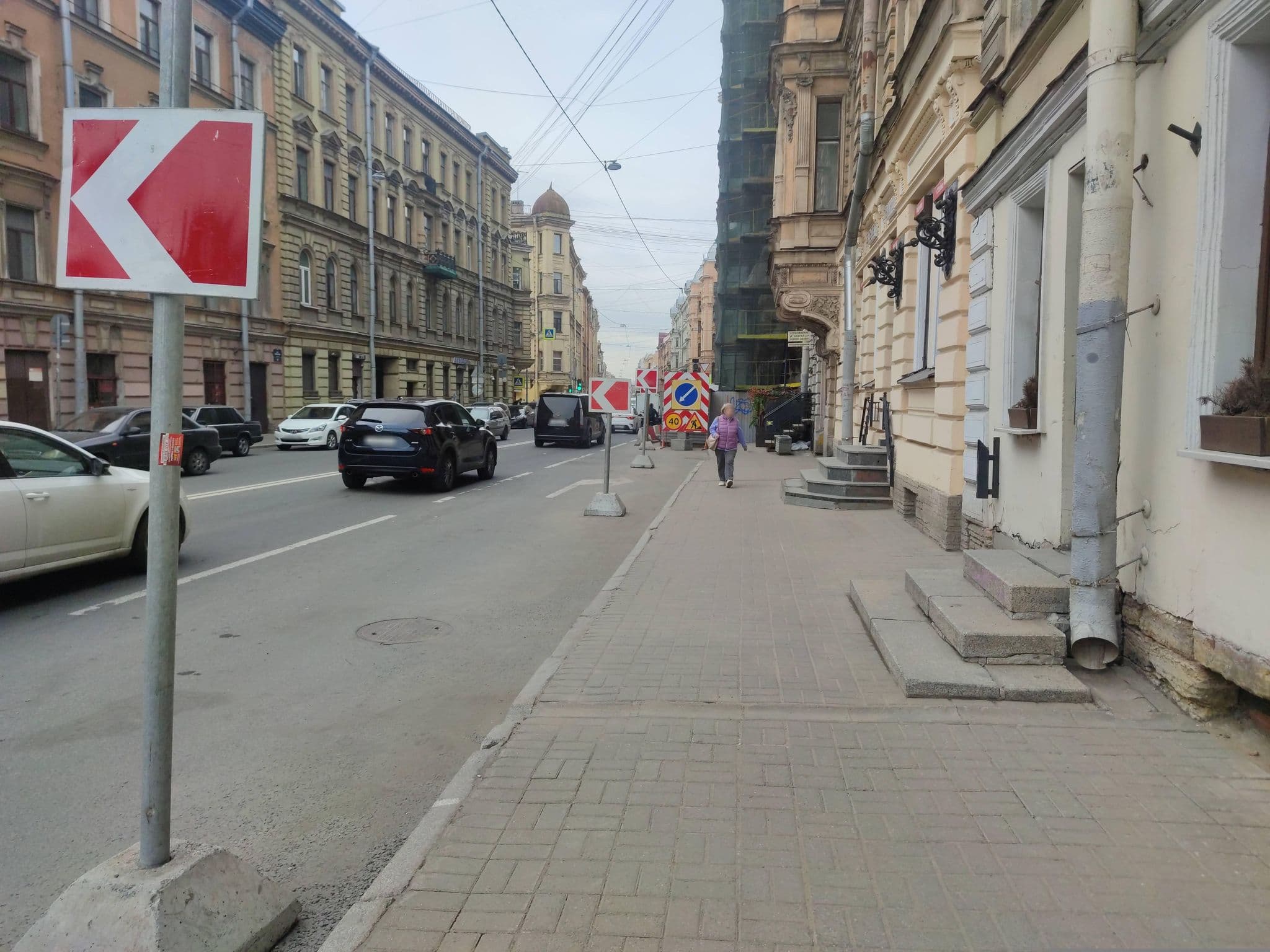 Street view near Central Street Hostel, Centralniy — © maximal (CC BY-SA · Mapillary)