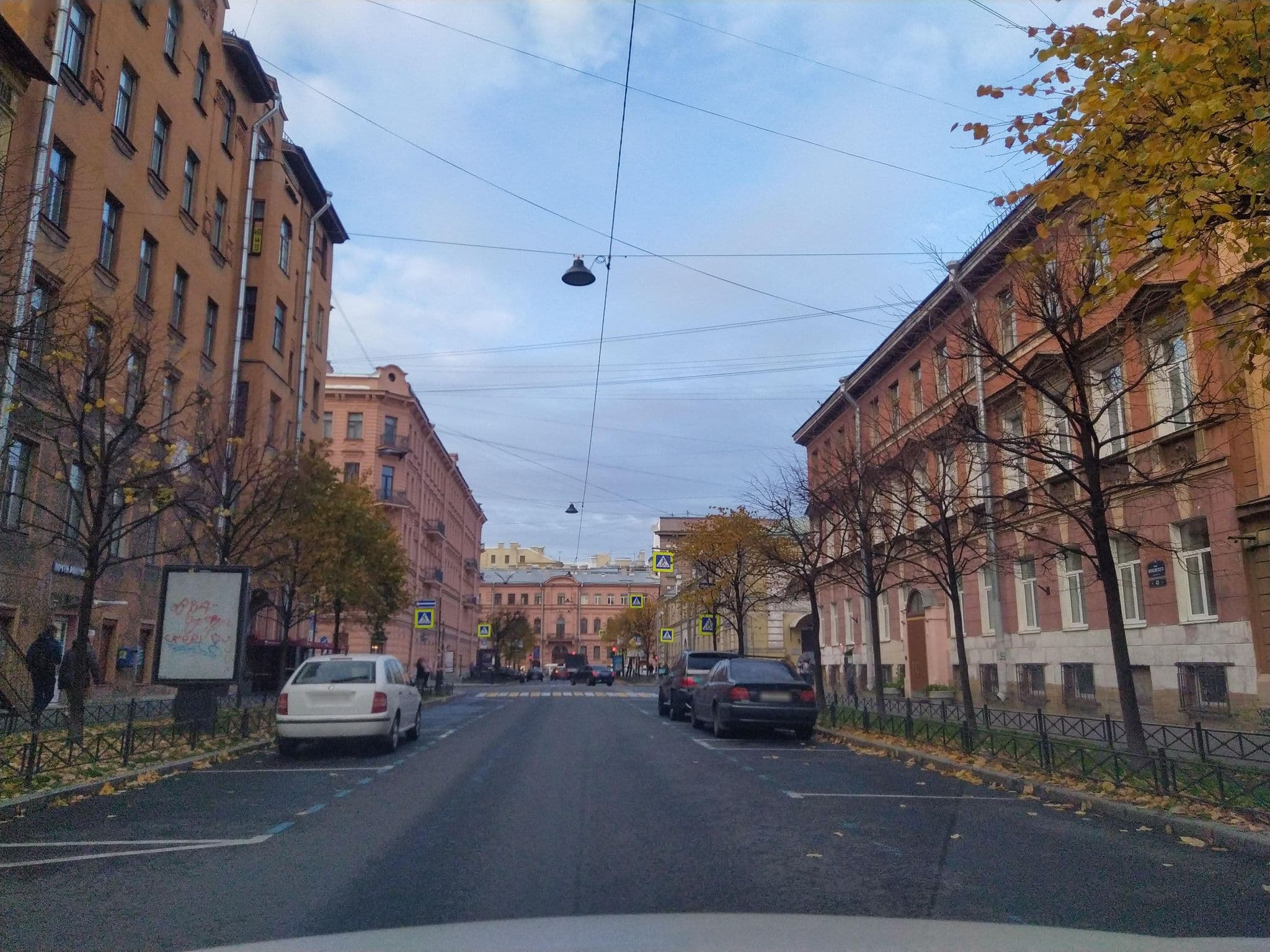Street view near Hotel Sonata, Centralniy — © ser9ei999 (CC BY-SA · Mapillary)