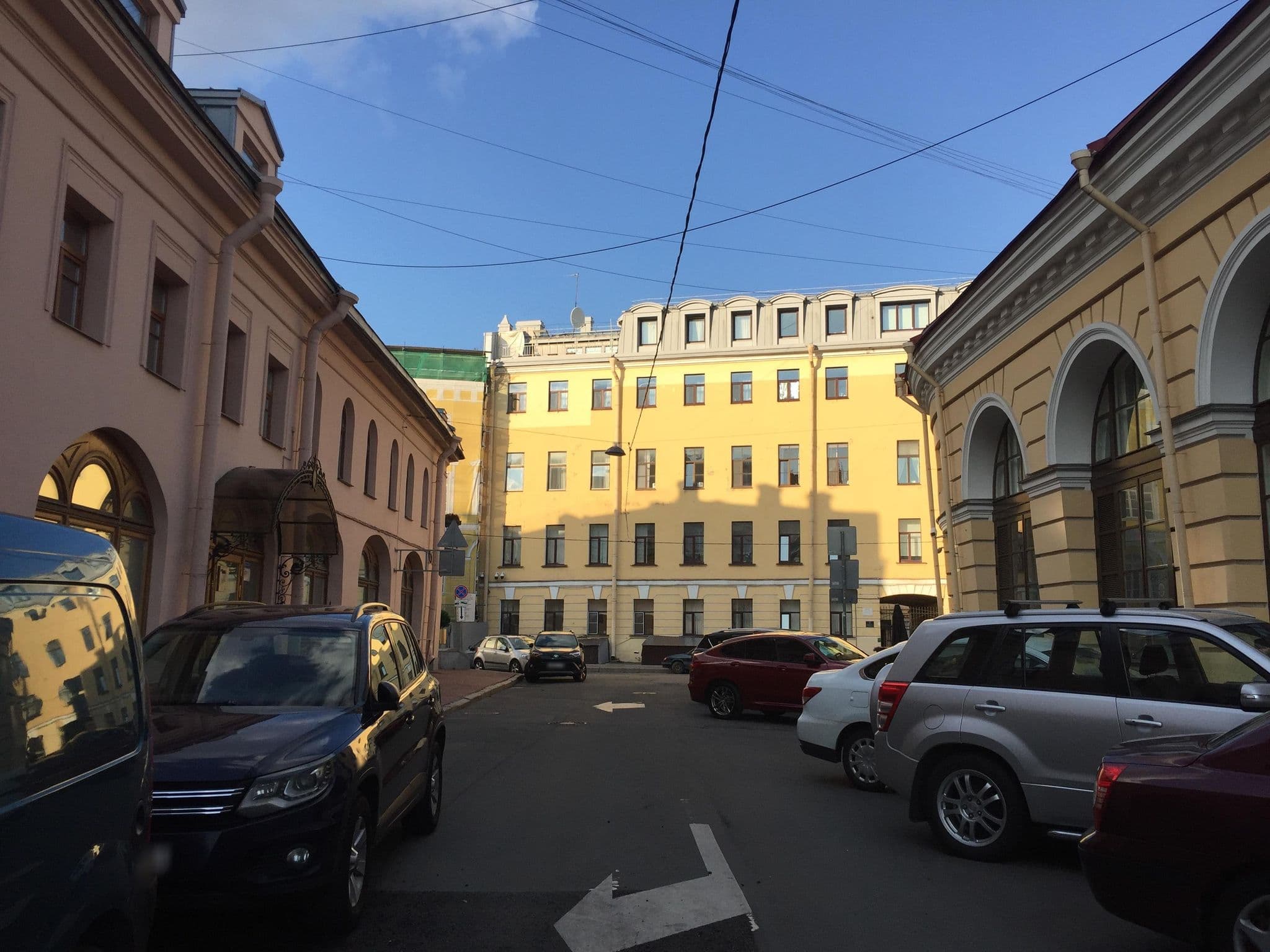 Street view near Kaleidoscope, Saint Petersburg — © ser9ei999 (CC BY-SA · Mapillary)