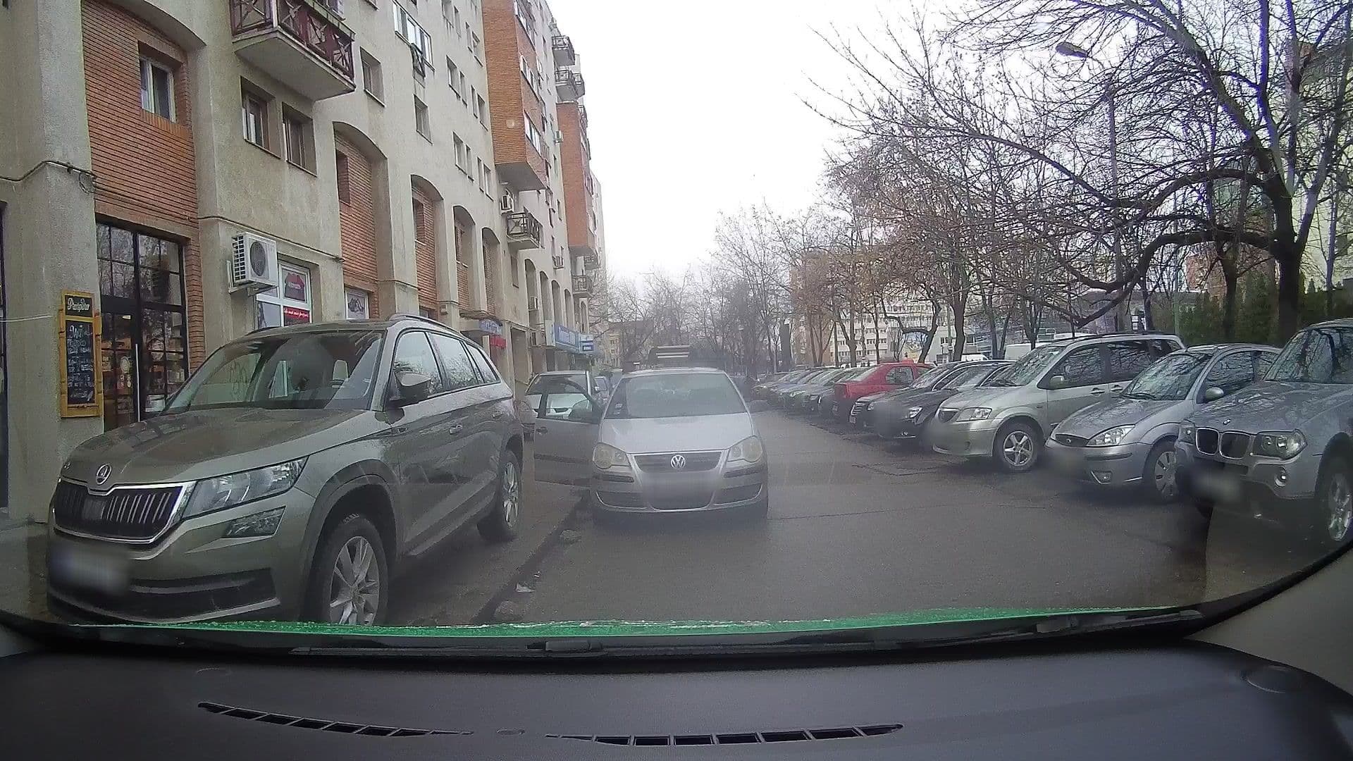 Street view near Hotel Boavista, Timişoara — © tavi (CC BY-SA · Mapillary)