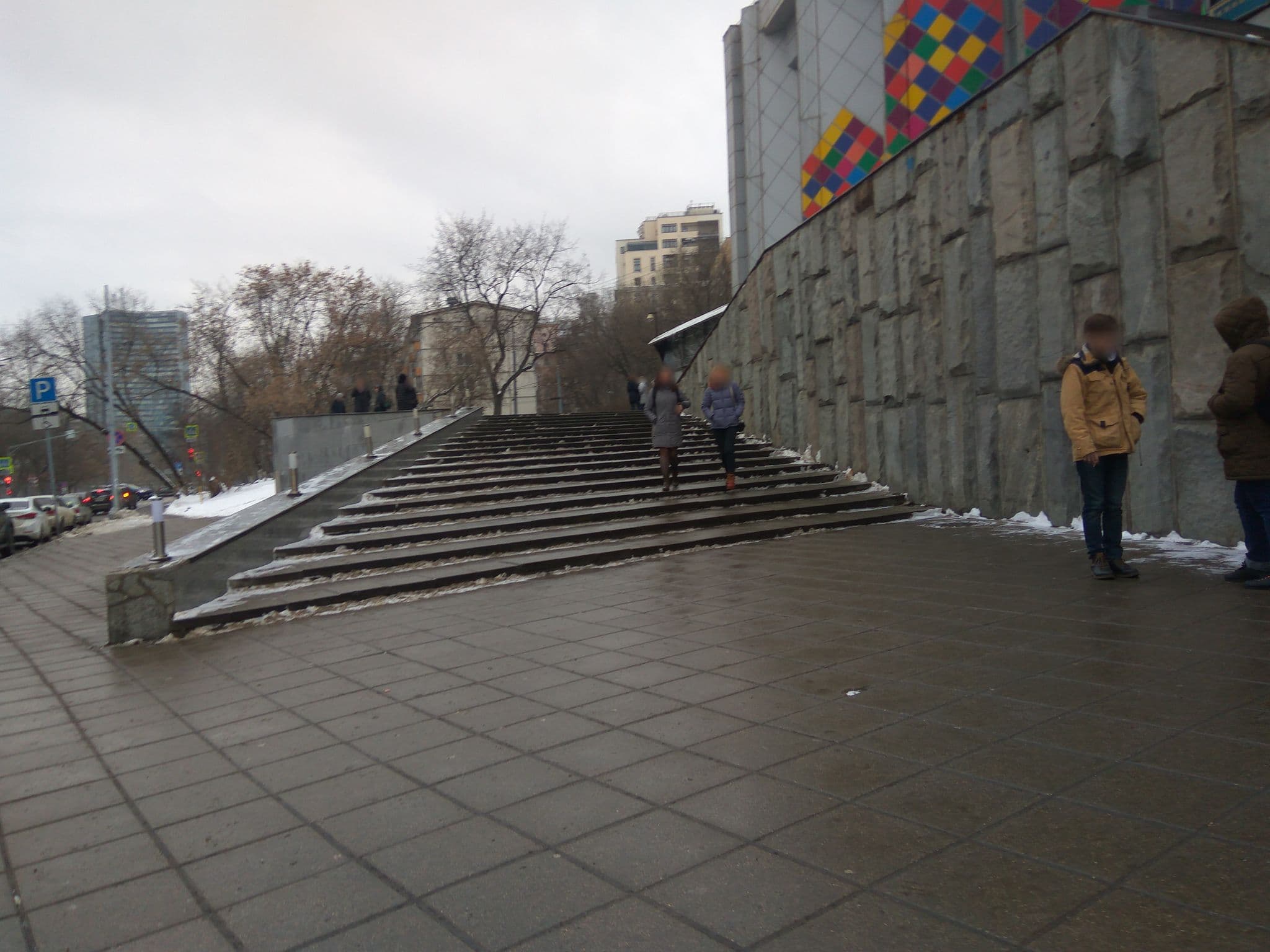 Street view near Тайм Хостел, Presnenskiy — © trolleway (CC BY-SA · Mapillary)