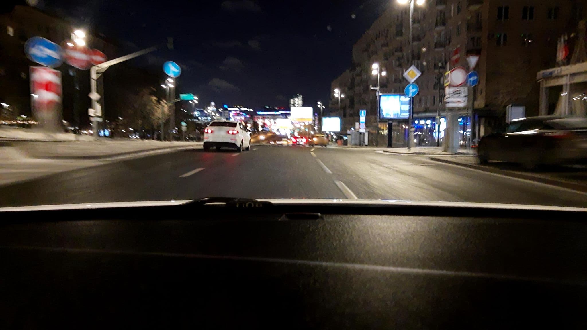 Street view near Белград, Presnenskiy — © phoneuploader (CC BY-SA · Mapillary)