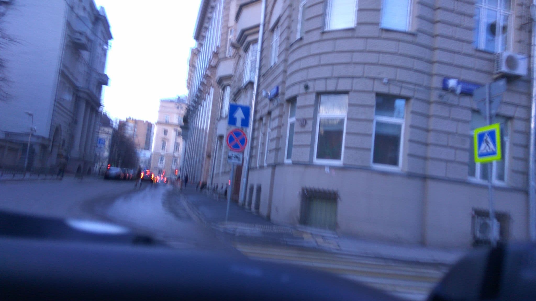 Street view near ОСТОЖЕНКА, Moscow — © trolleway (CC BY-SA · Mapillary)